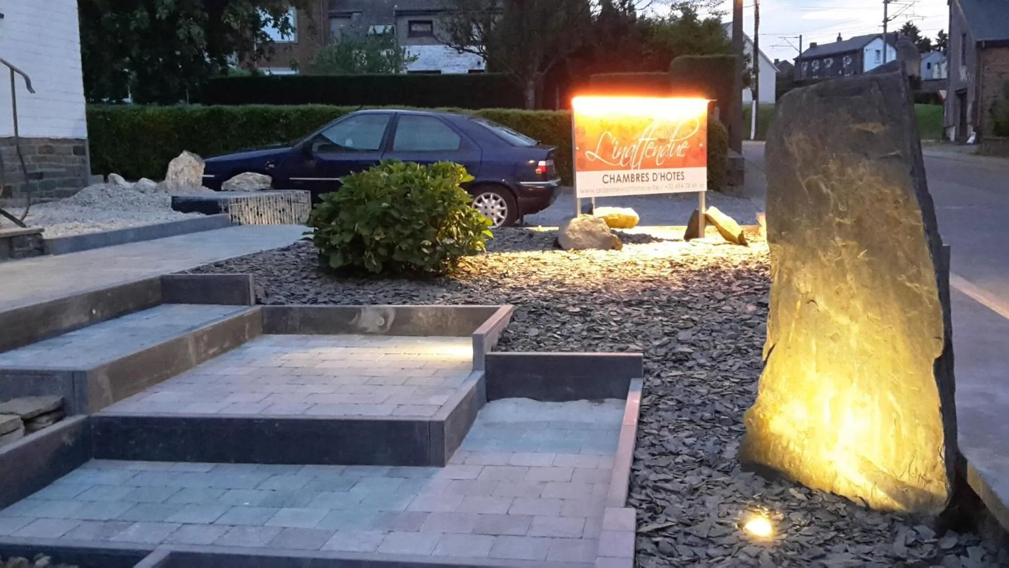 Facade/entrance in A L'inattendue