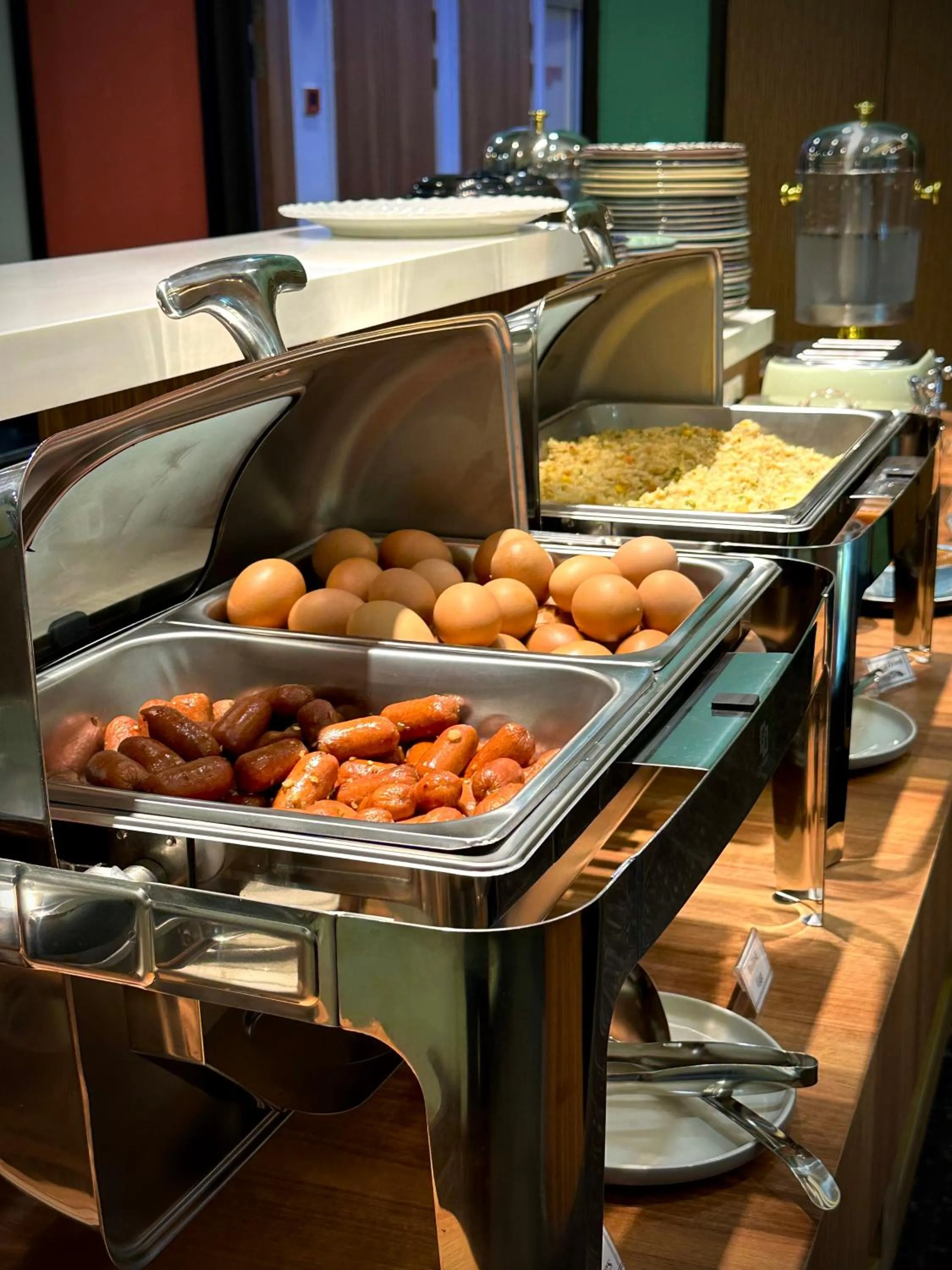 Buffet breakfast in Central City Hotel at Chinatown