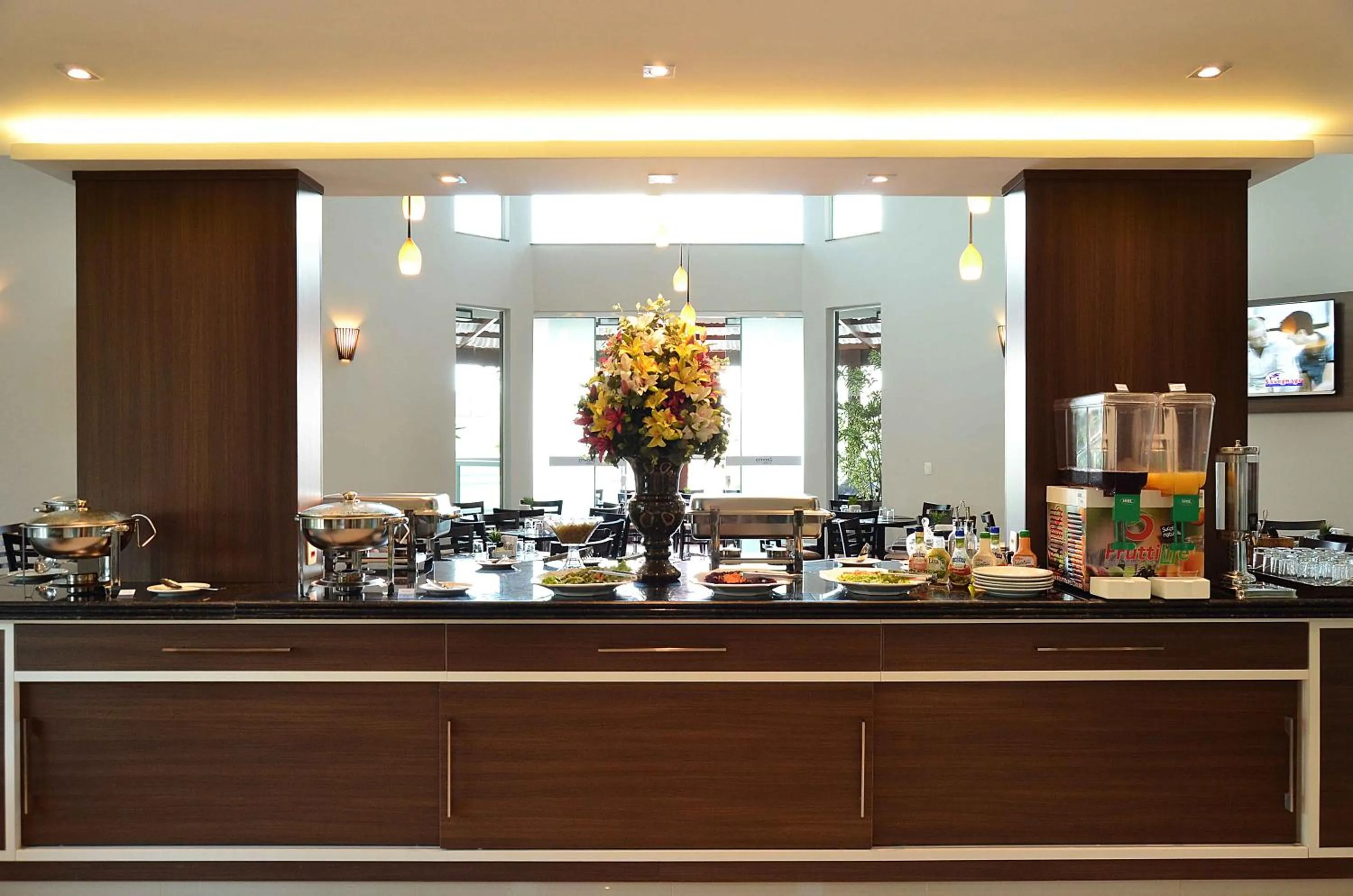 Restaurant/places to eat in Hotel Matão By Mercure