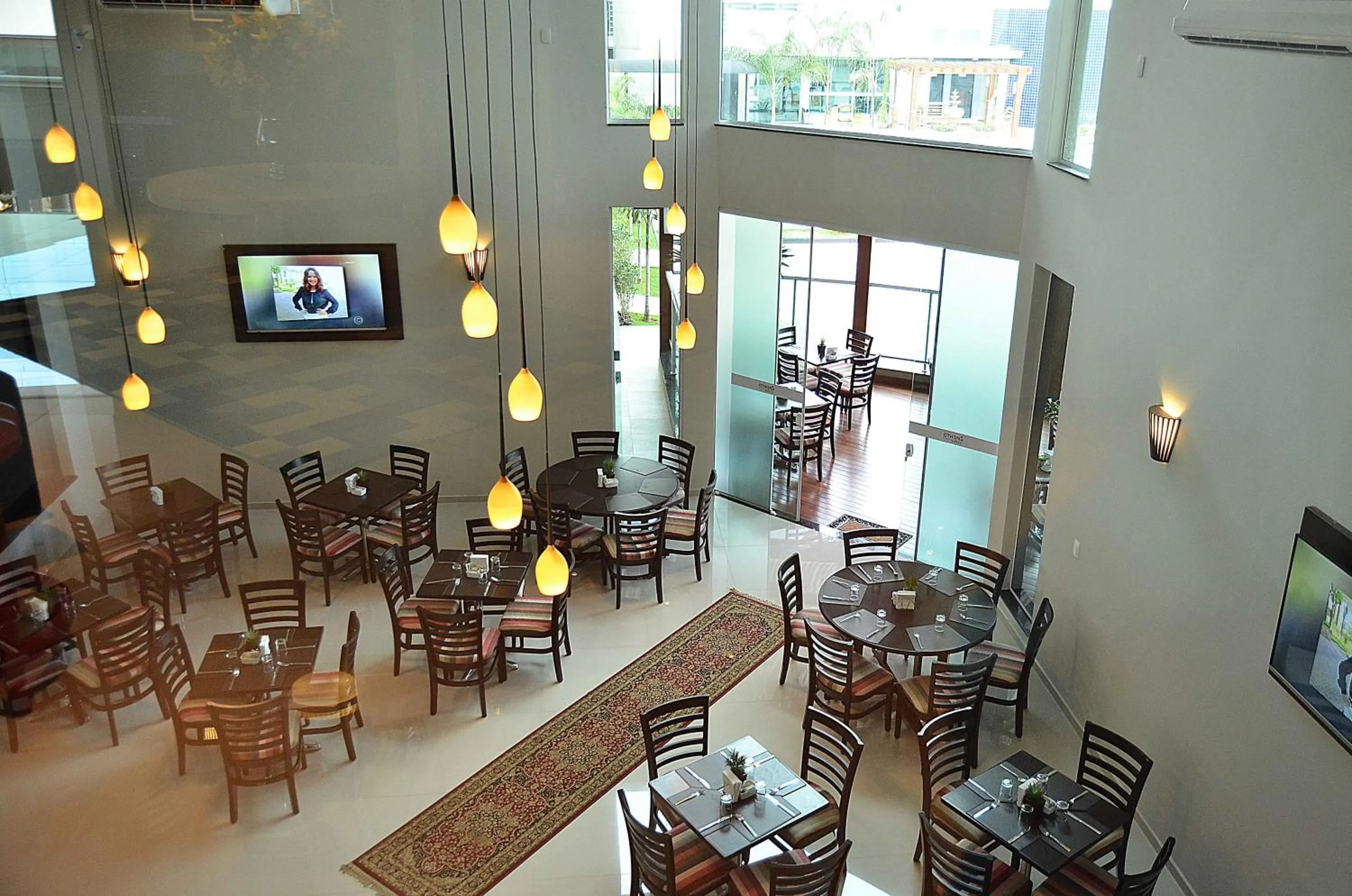 Restaurant/places to eat in Hotel Matão By Mercure