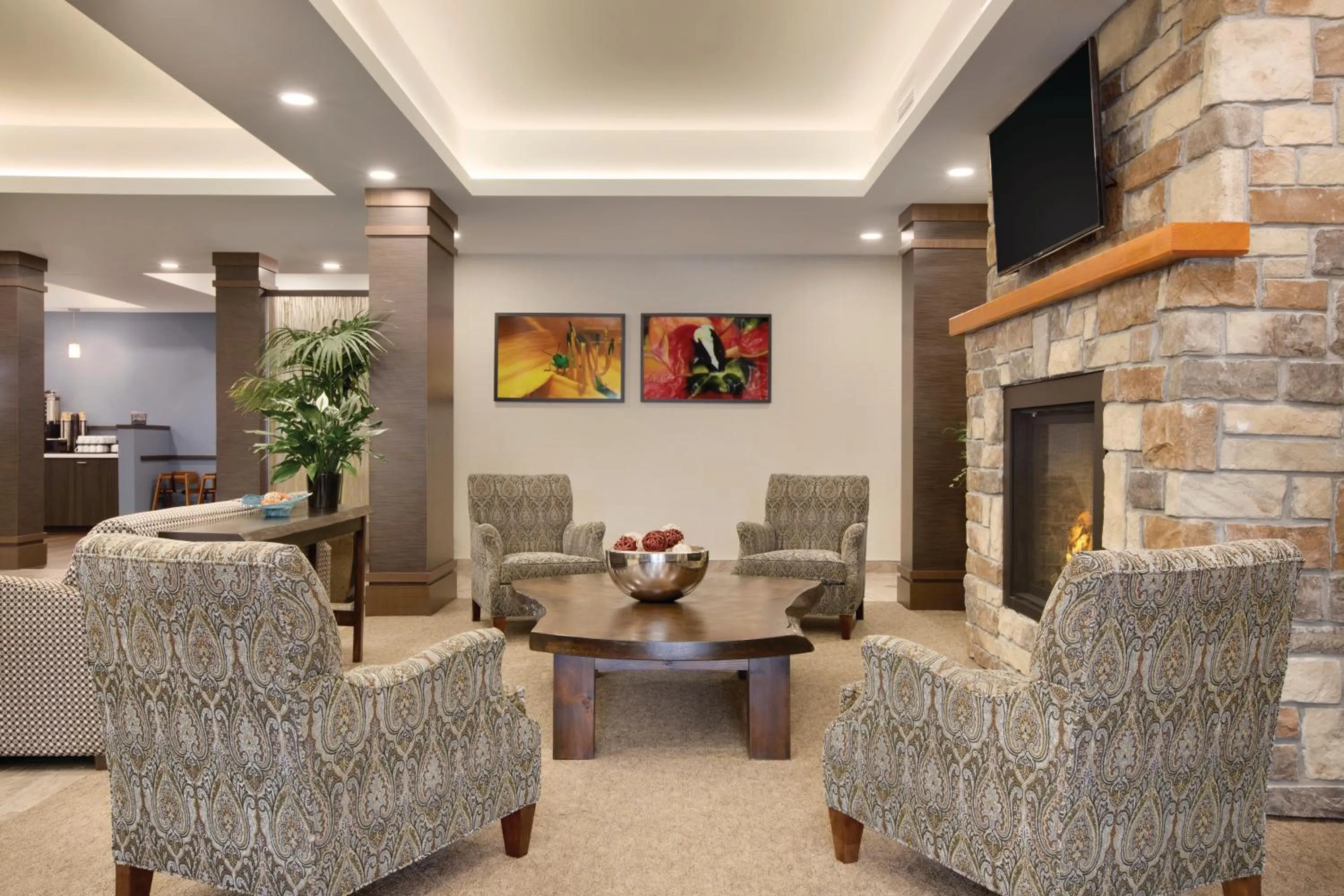 Lobby or reception in Days Inn & Suites by Wyndham Lindsay