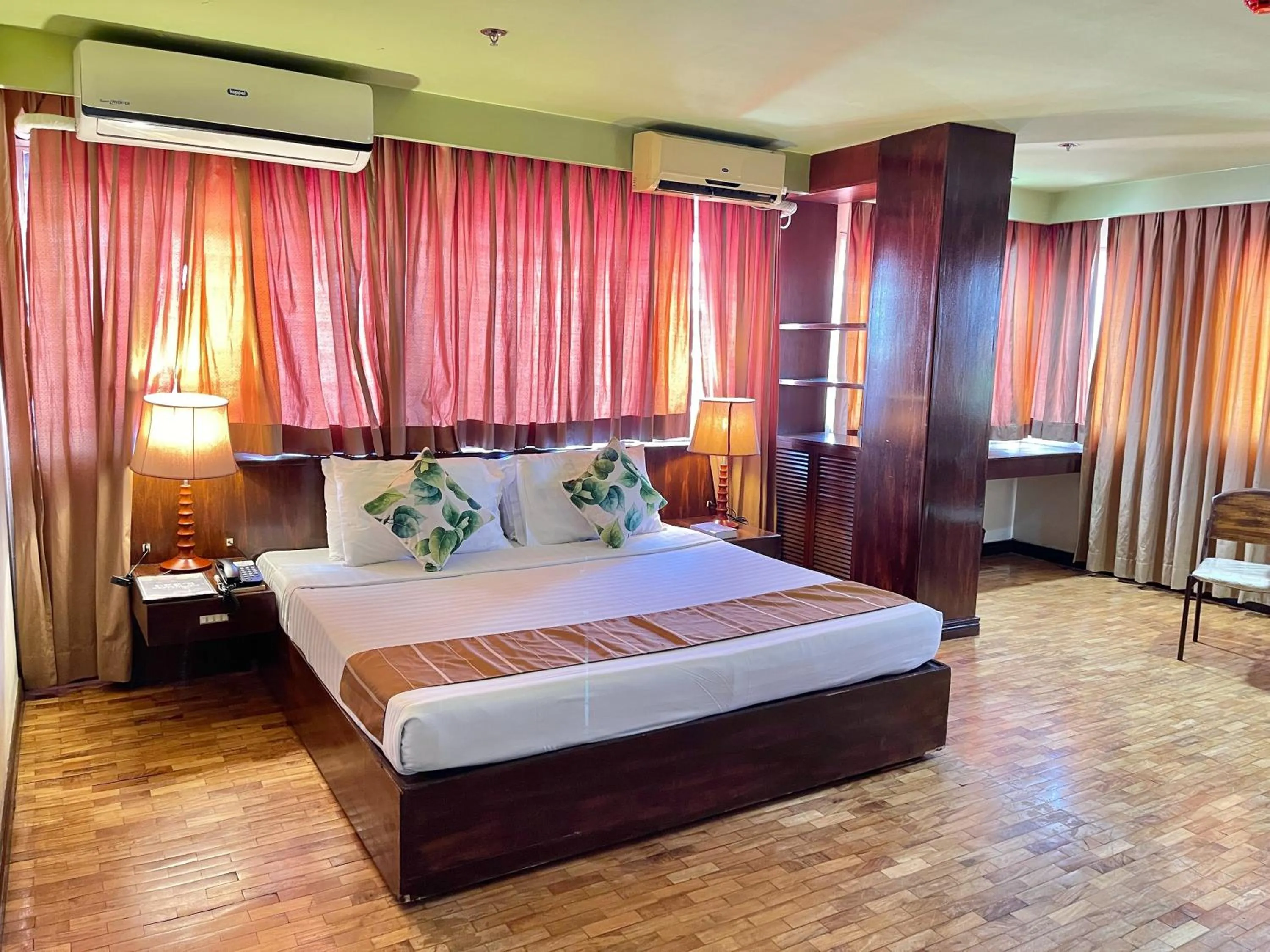 Bedroom, Bed in The VIP Hotel Cagayan De Oro
