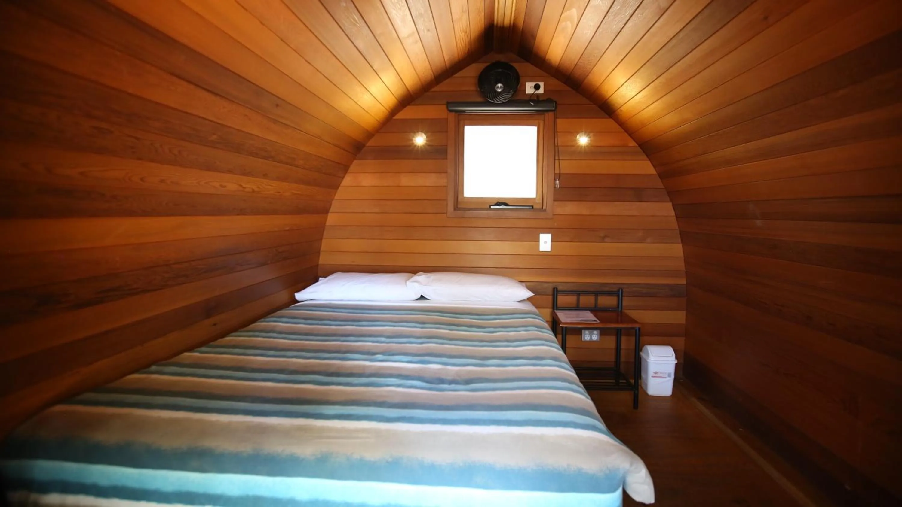 Bed in BIG4 Port Willunga Tourist Park