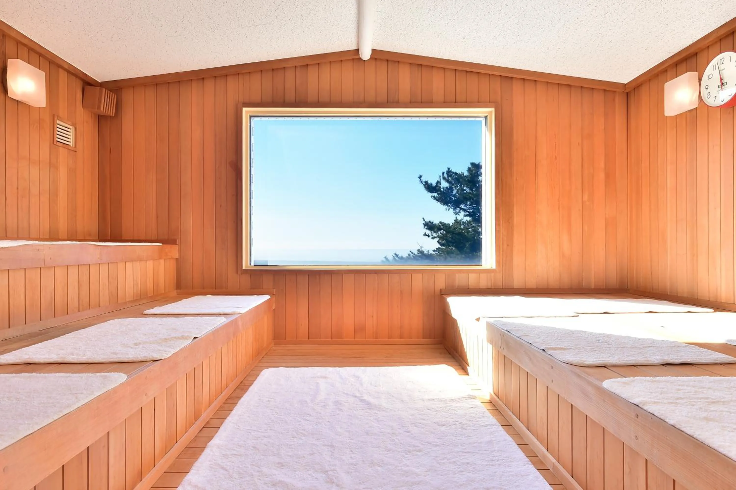 Sauna, Bed in Shizuoka Country Hamaoka Course & Hotel