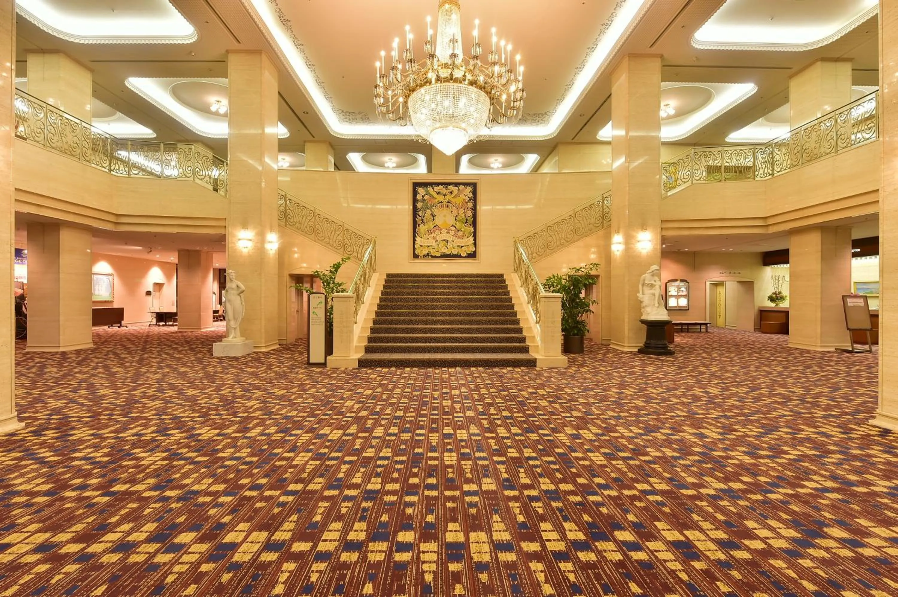 Lobby or reception in Shizuoka Country Hamaoka Course & Hotel