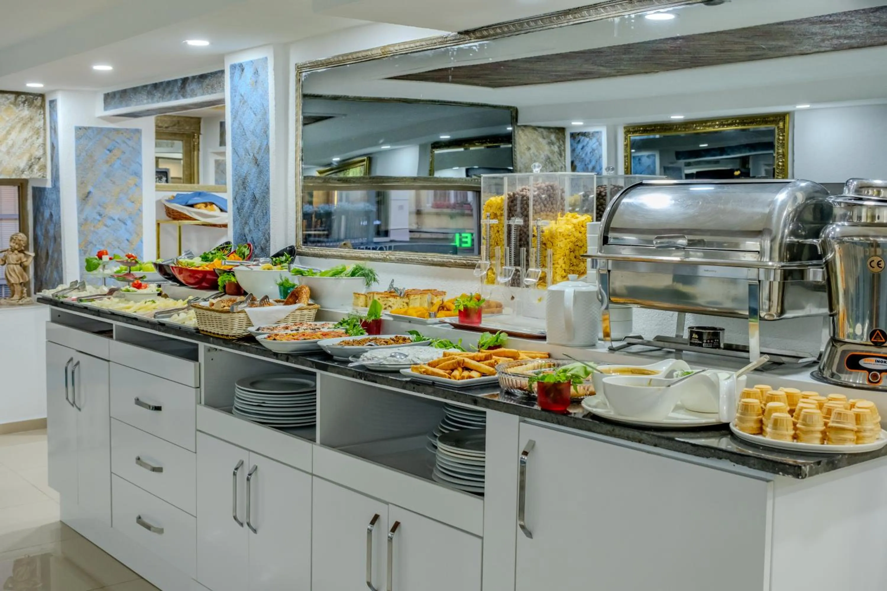 Breakfast in Peak Star Hotel