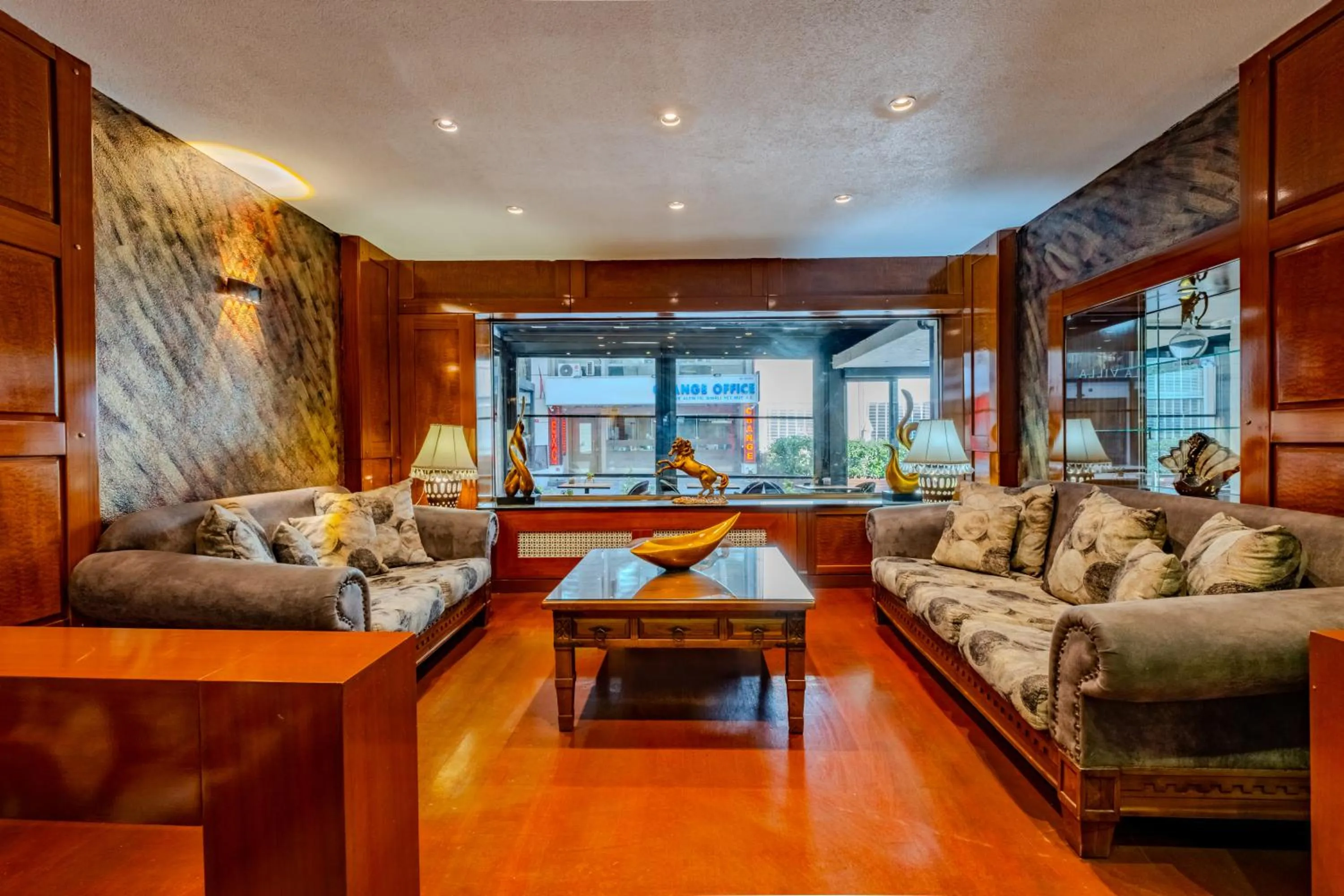 Lobby or reception in Peak Star Hotel