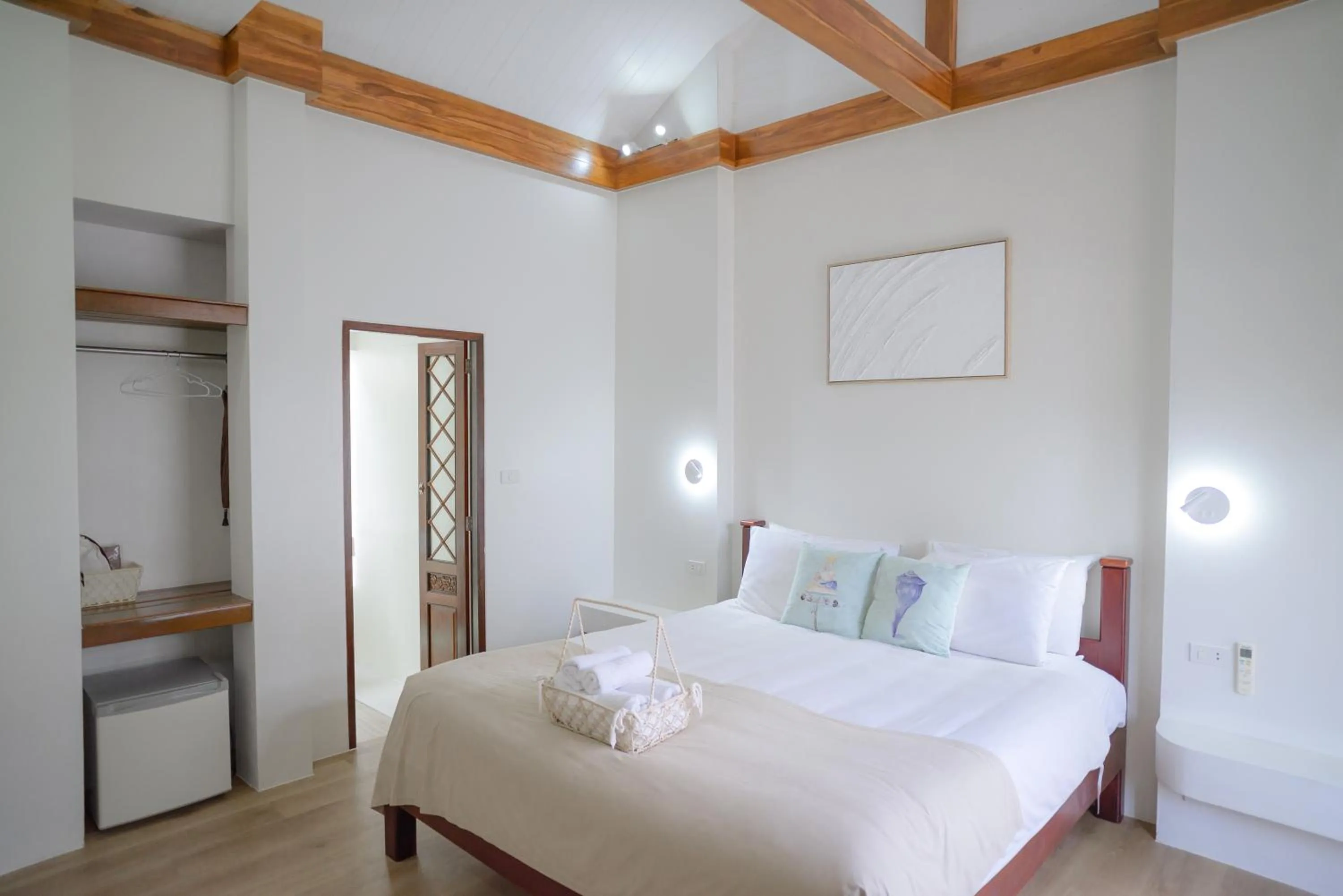 Bed in Seashell Village Resort