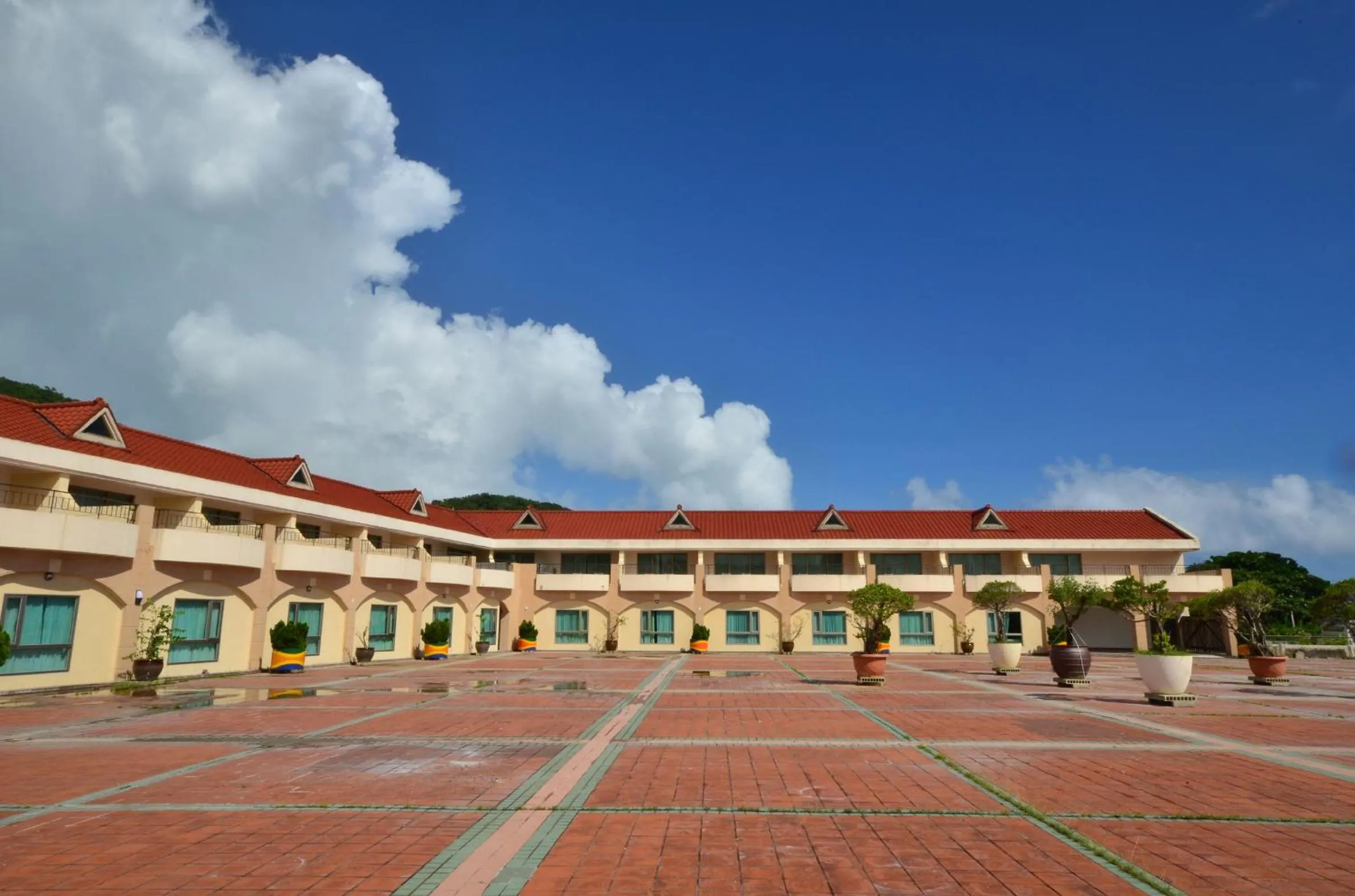 Property building in Howard Kenting Wonder House