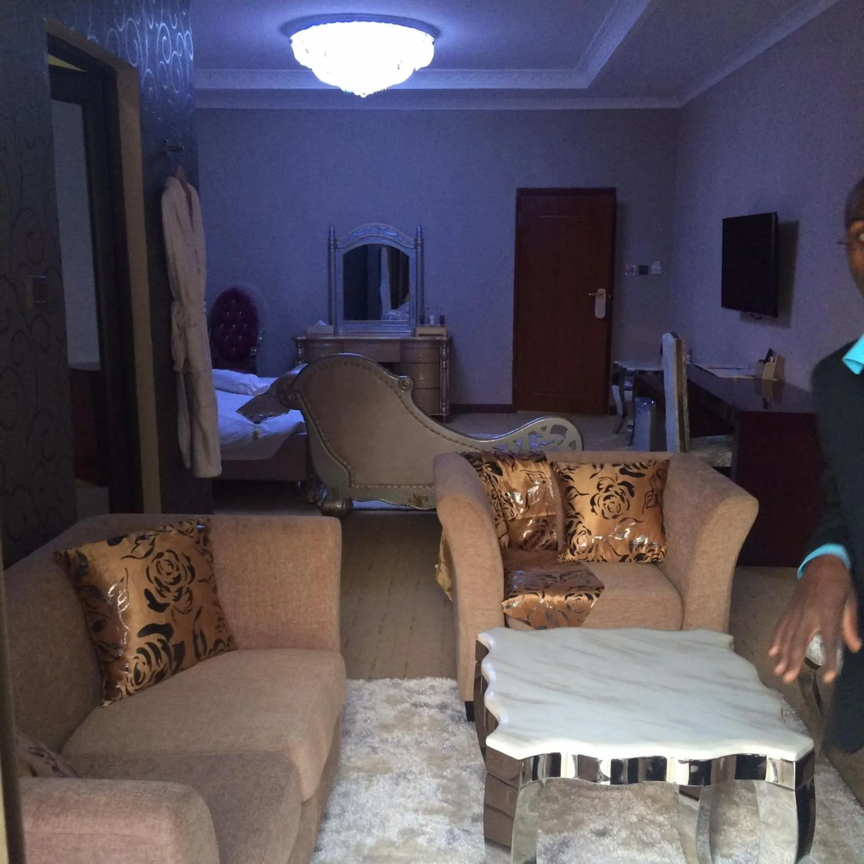 Seating area, Bed in Sherbourne Hotel