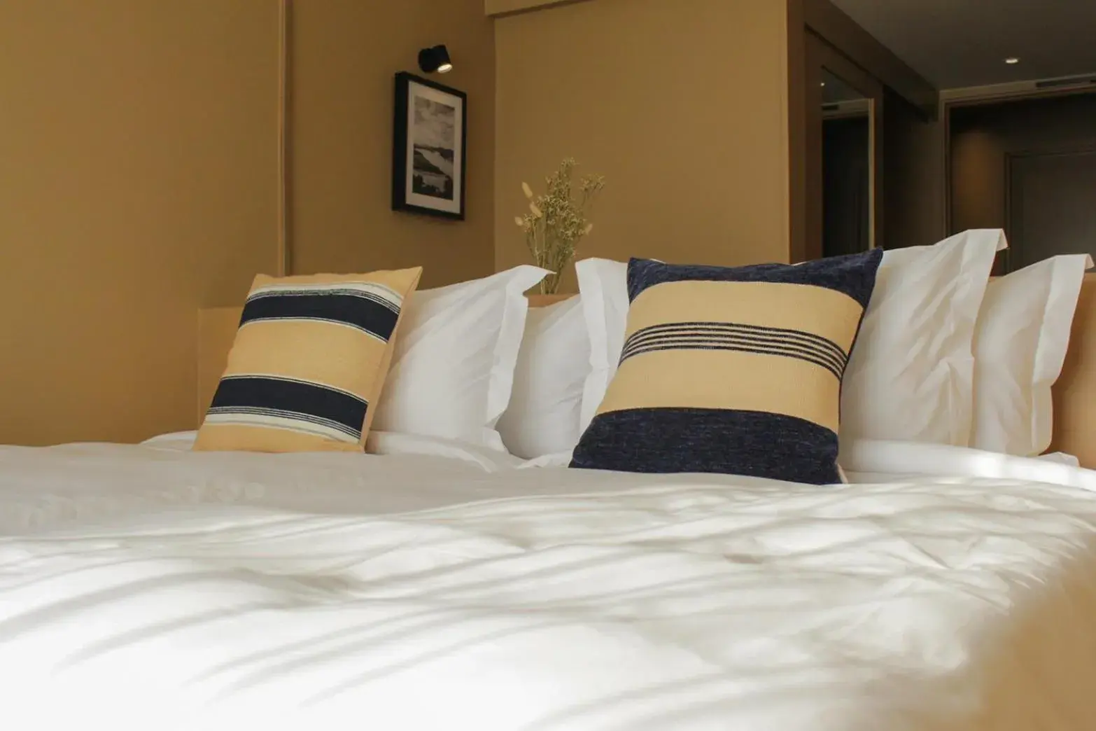 Deluxe Room in LePont Riverfront Resort Nongkhai Deluxe Room in LePont Riverfront Resort Nongkhai