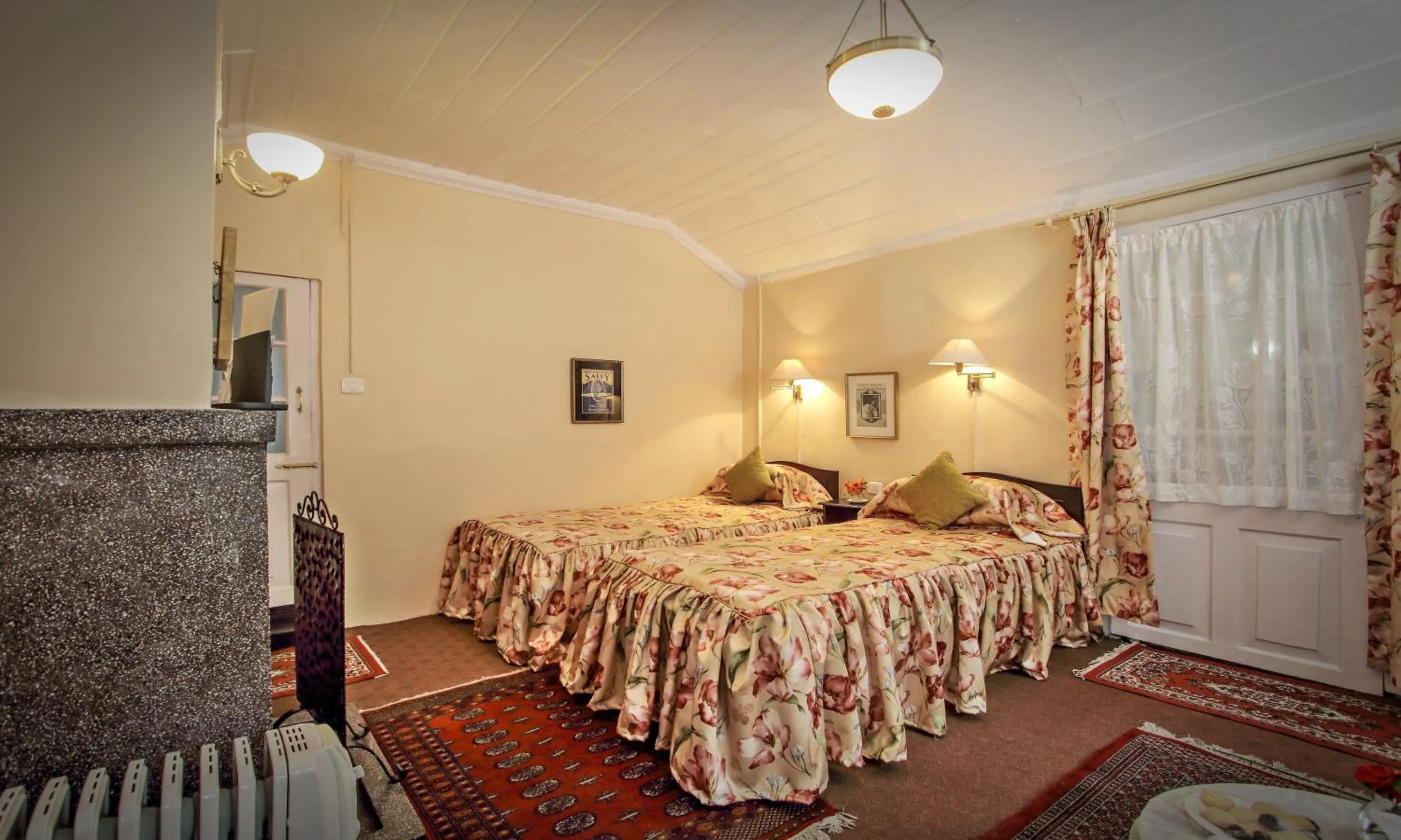 Bed in Windamere Hotel - A Colonial Heritage