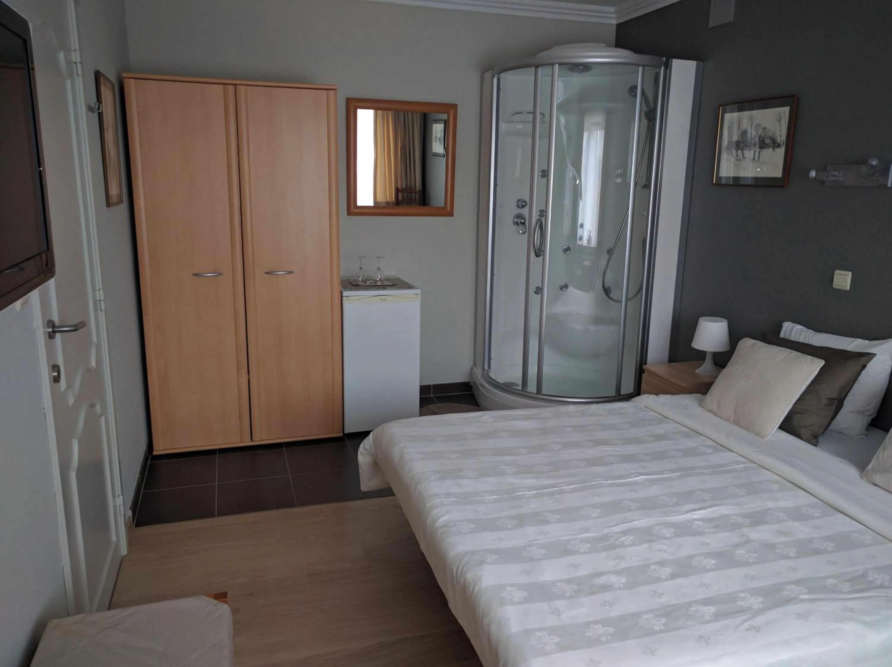 Photo of the whole room in B&B Vanloo