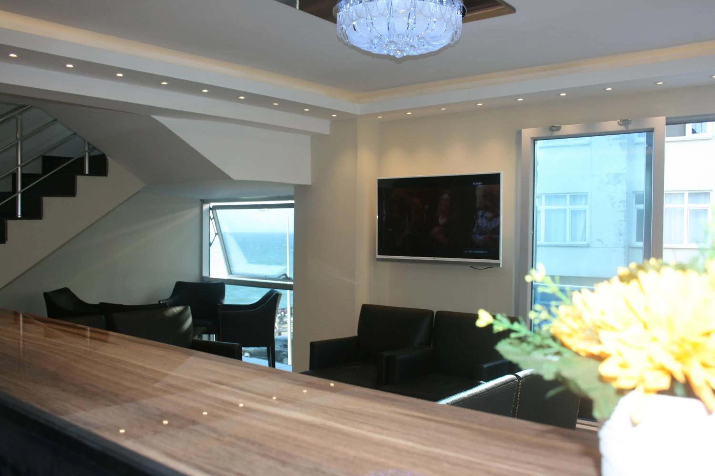 Lobby or reception in Bayraktar Hotel