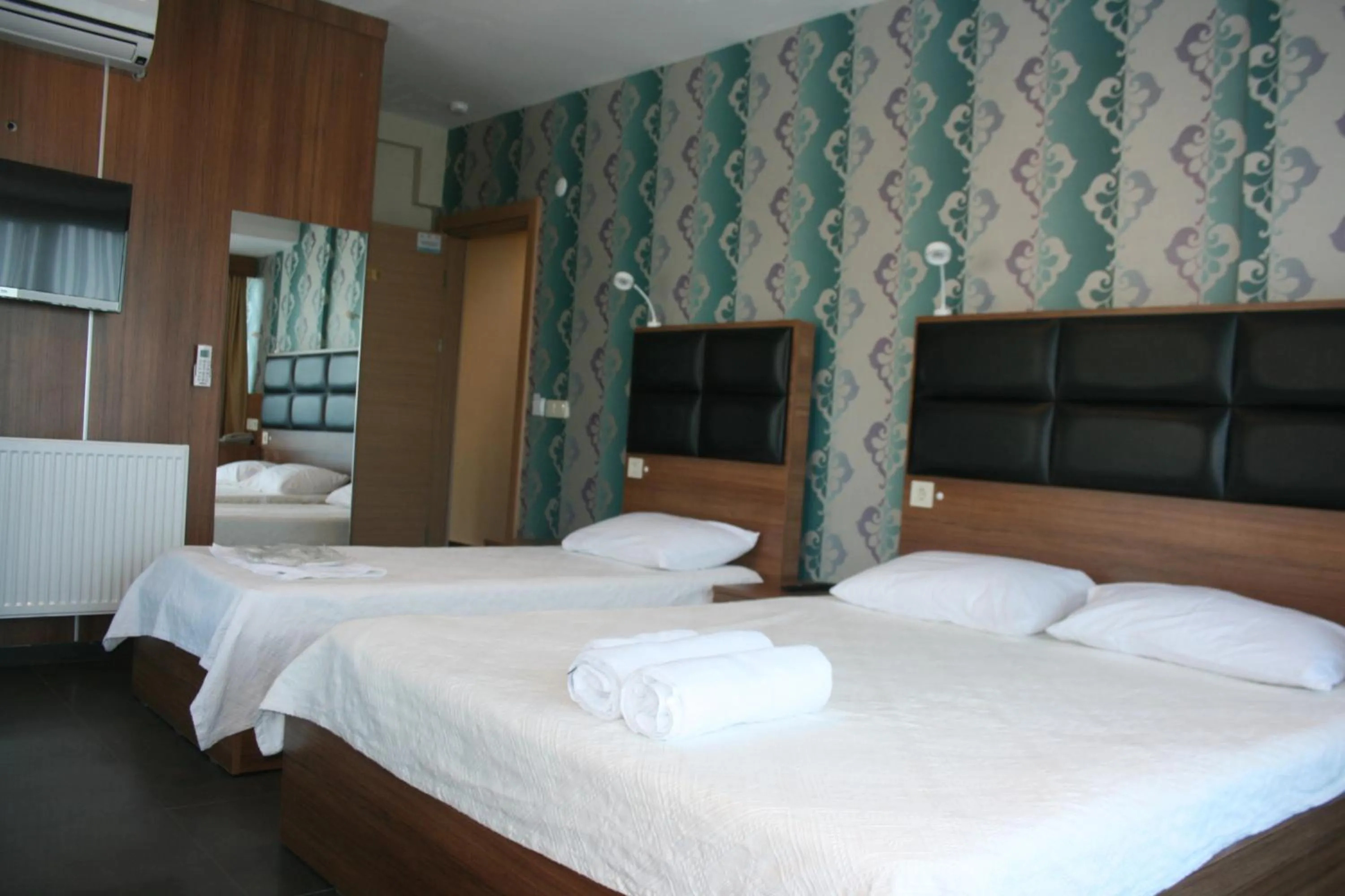 Photo of the whole room, Bed in Bayraktar Hotel