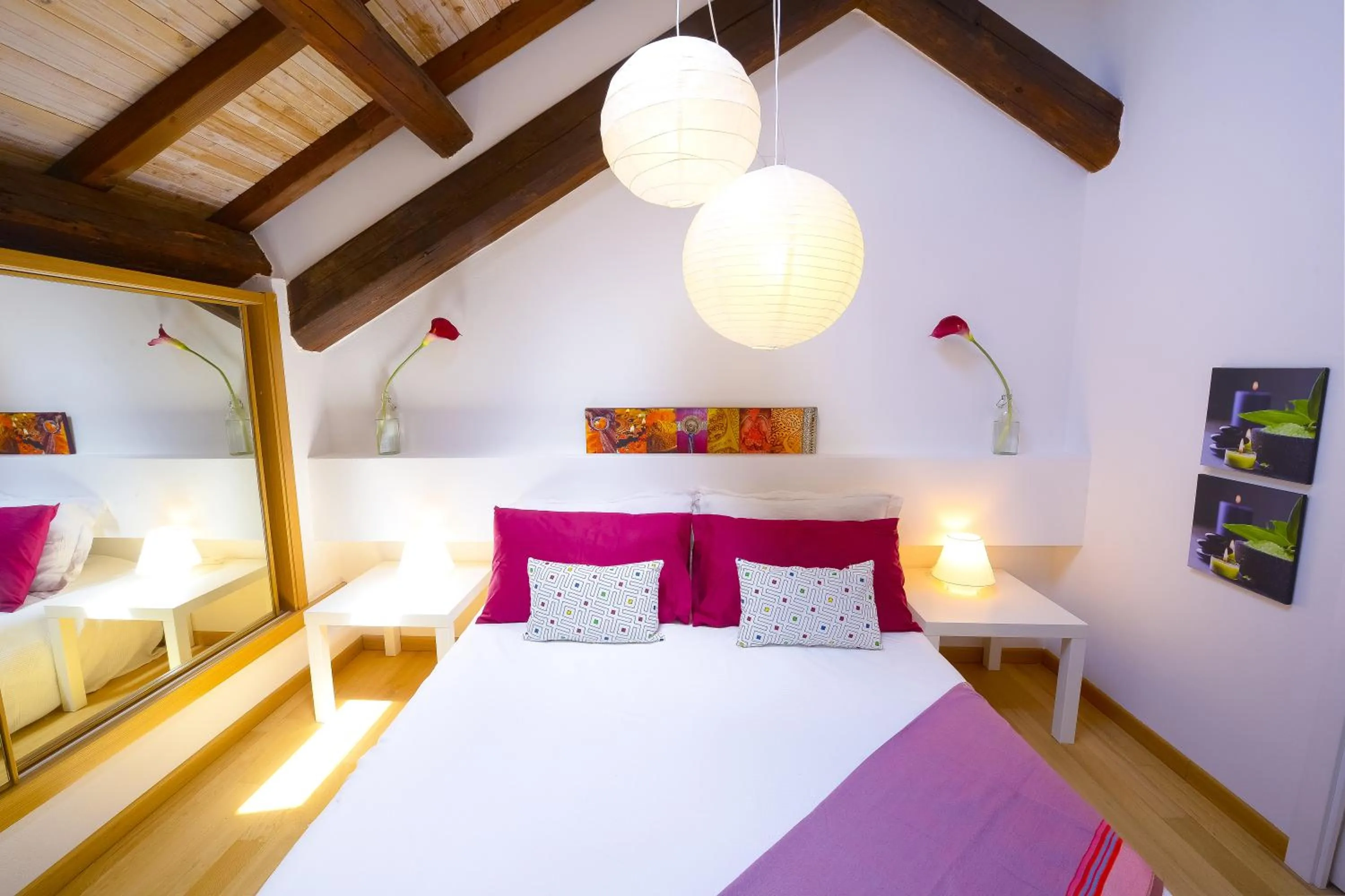 Photo of the whole room, Bed in Via Breda 120