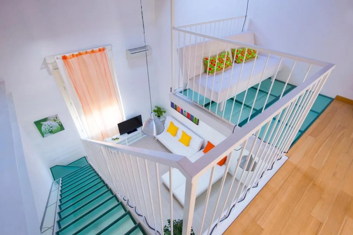 Living room, Bed in Via Breda 120