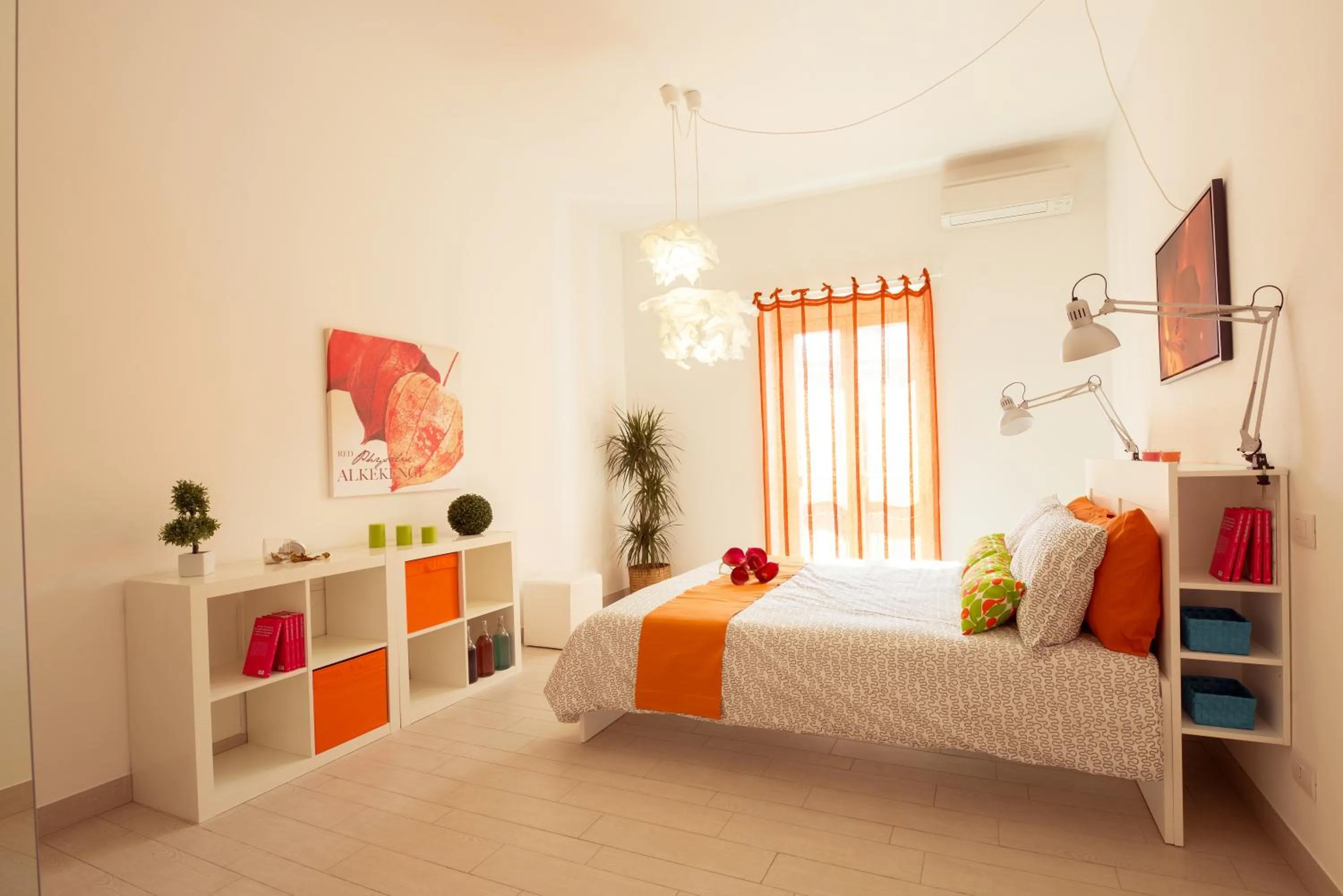 Photo of the whole room, Bed in Via Breda 120