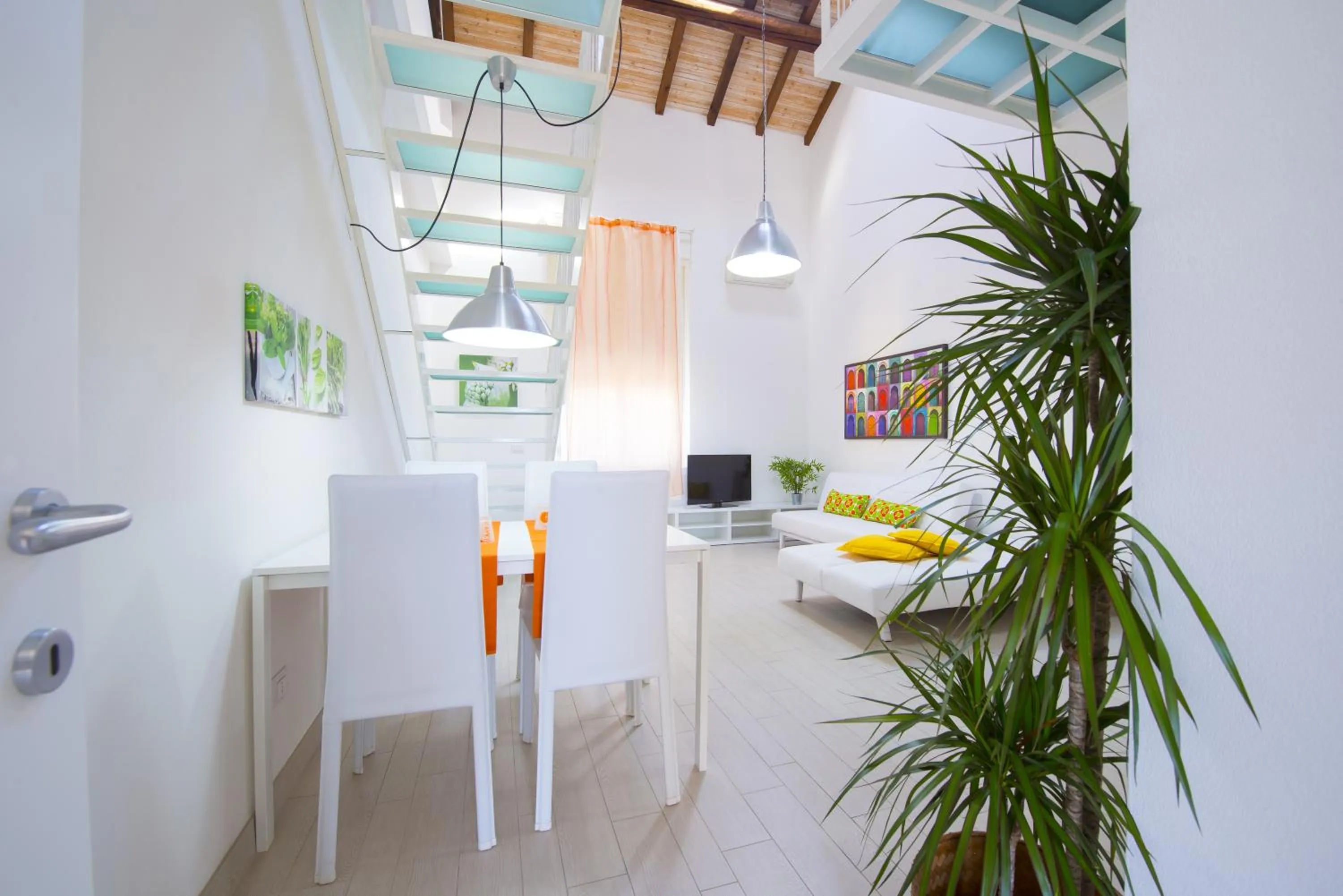 Dining area in Via Breda 120