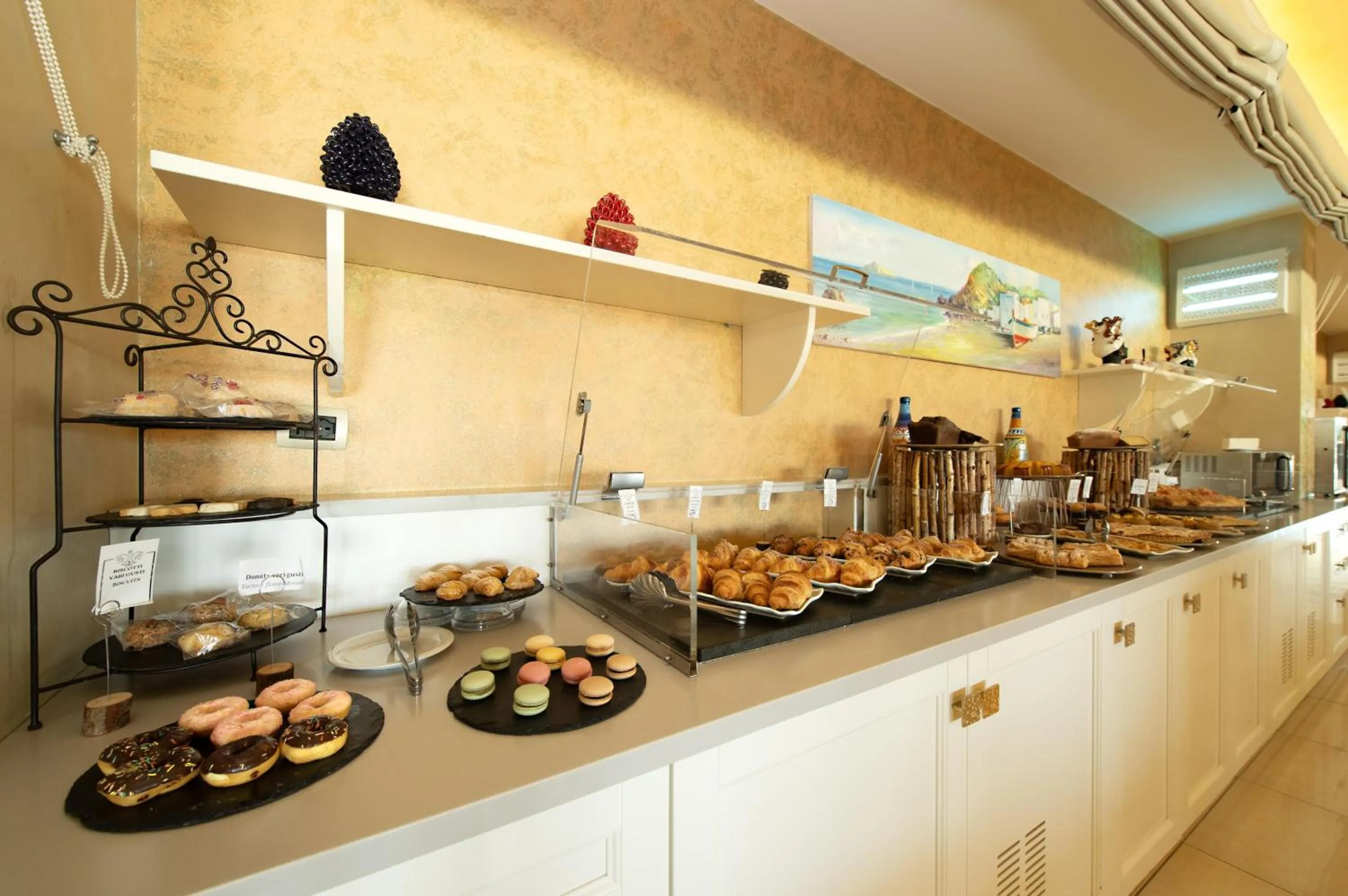 Breakfast in Wellness Spa Hotel Principe Fitalia