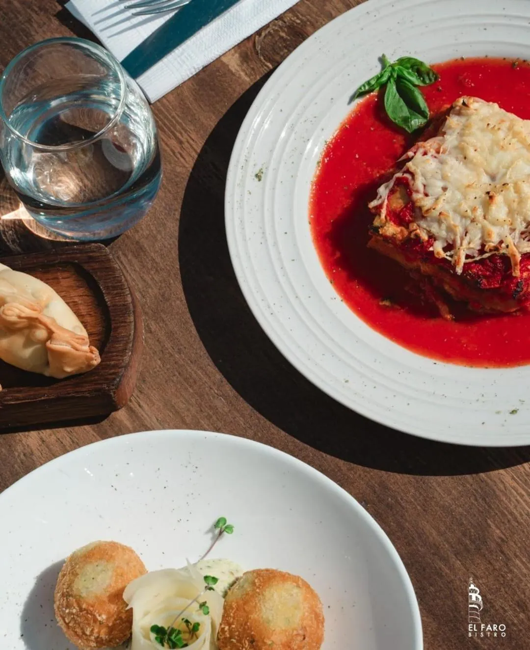 Restaurant/places to eat in Premium Tower Suites Mendoza