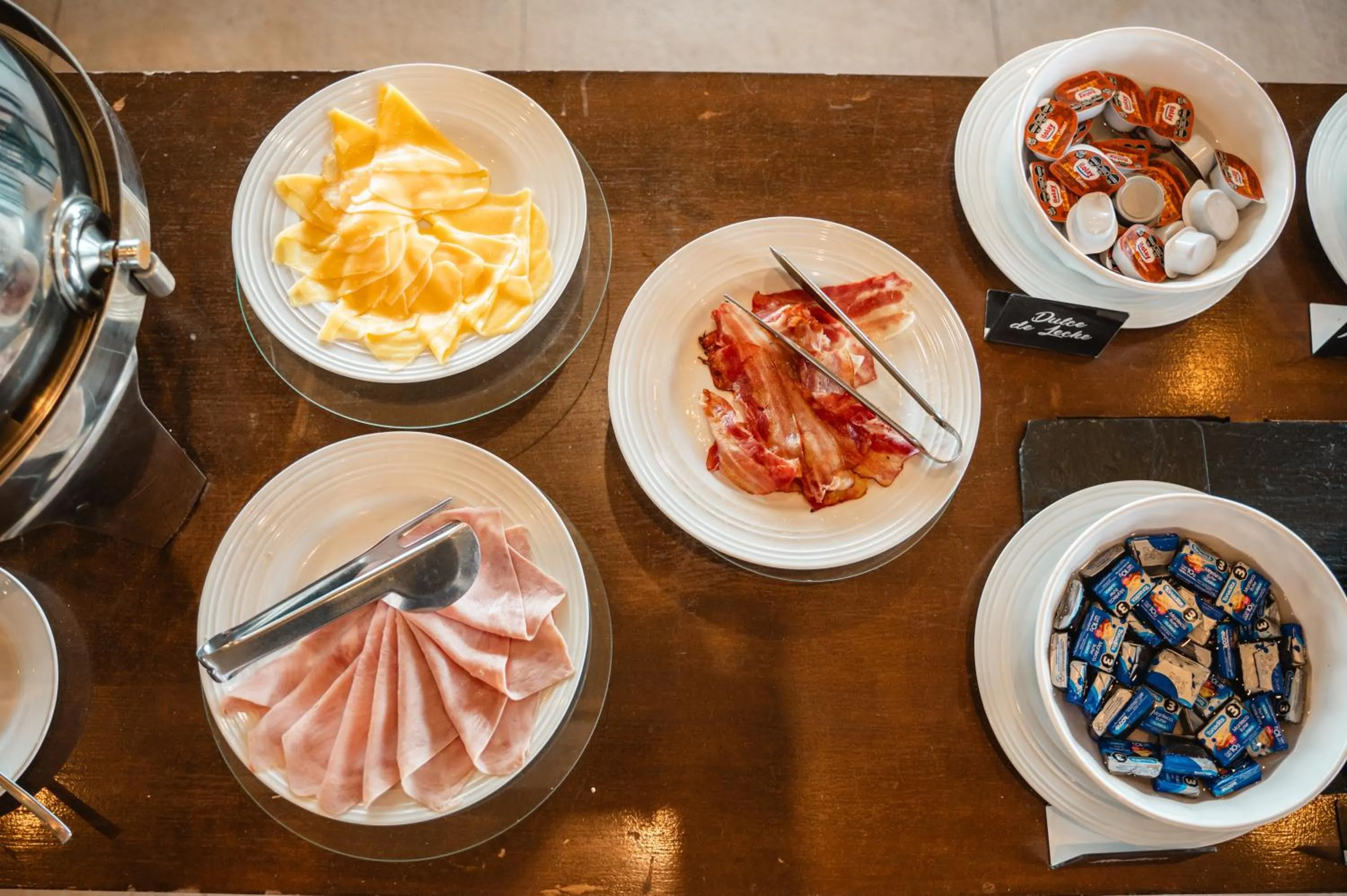 Breakfast in Premium Tower Suites Mendoza