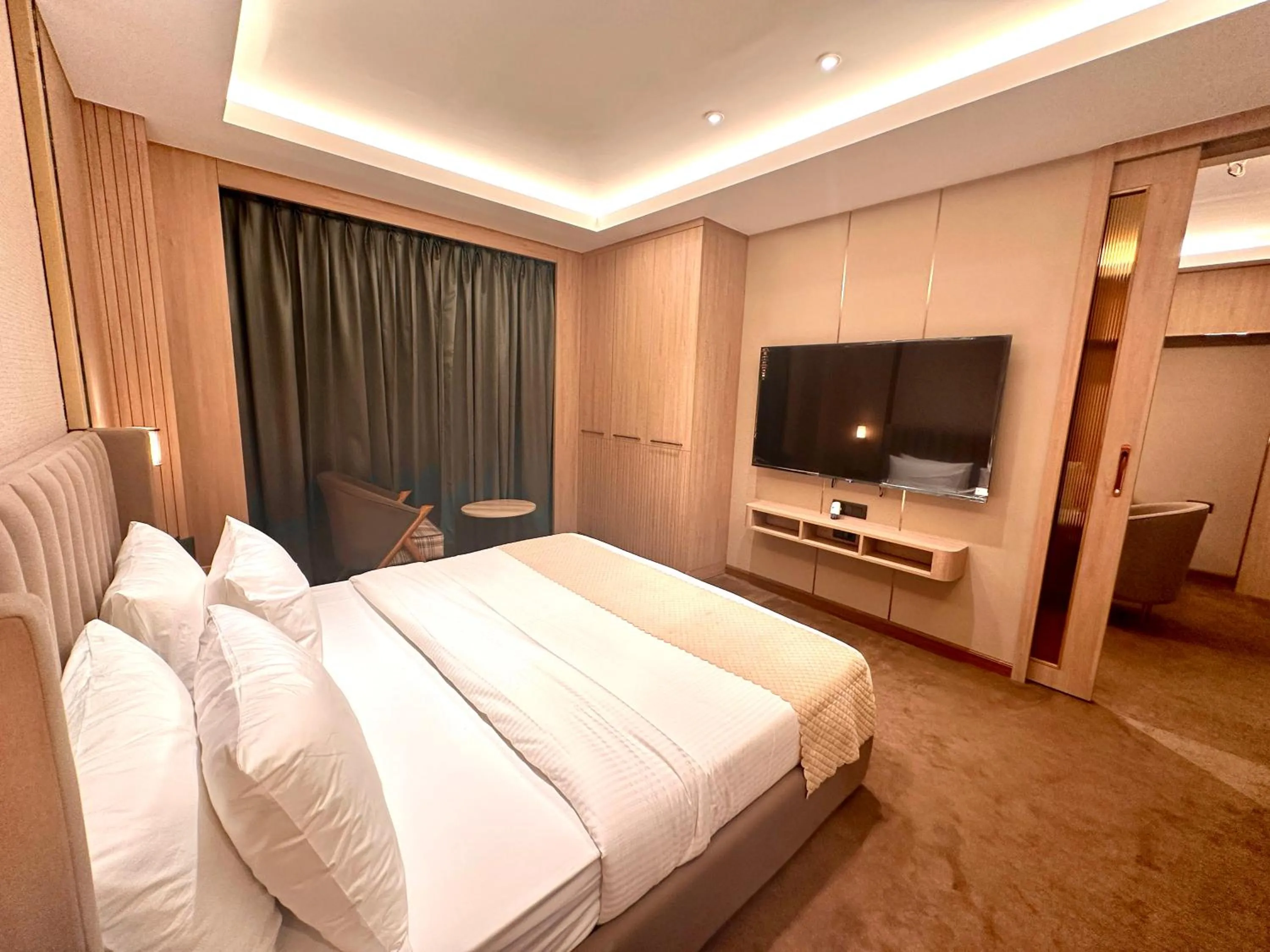 Bedroom, Bed in ASTER GRAND BY ZENQ Saket