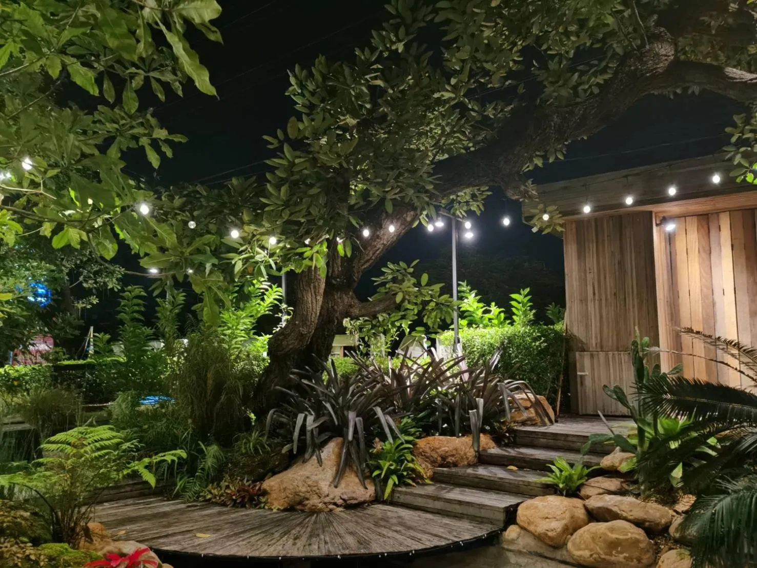 Restaurant/places to eat in Interpark Hotel & Residence, Eastern Seaboard Rayong