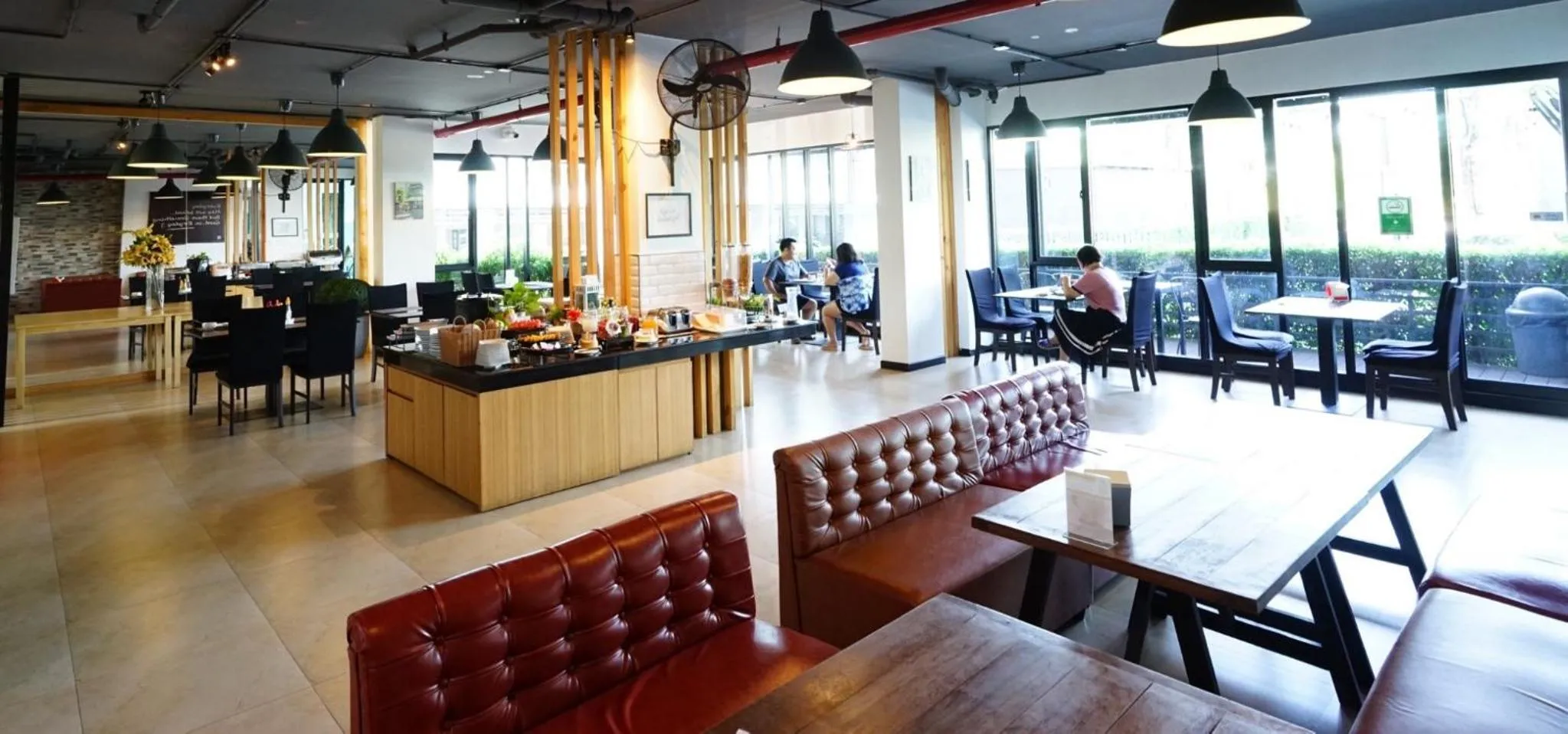 Restaurant/places to eat in Interpark Hotel & Residence, Eastern Seaboard Rayong