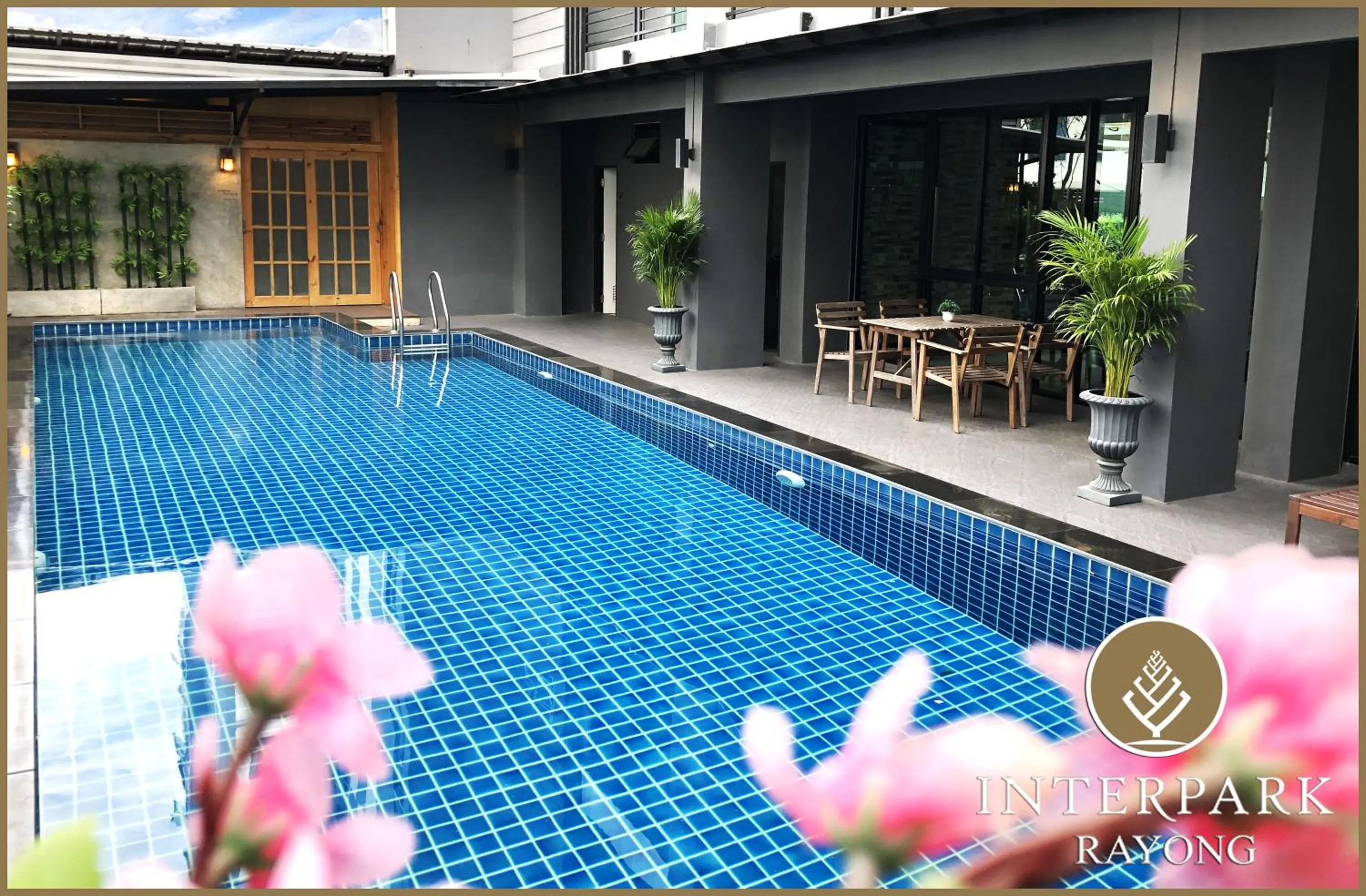 Swimming pool in Interpark Hotel & Residence, Eastern Seaboard Rayong