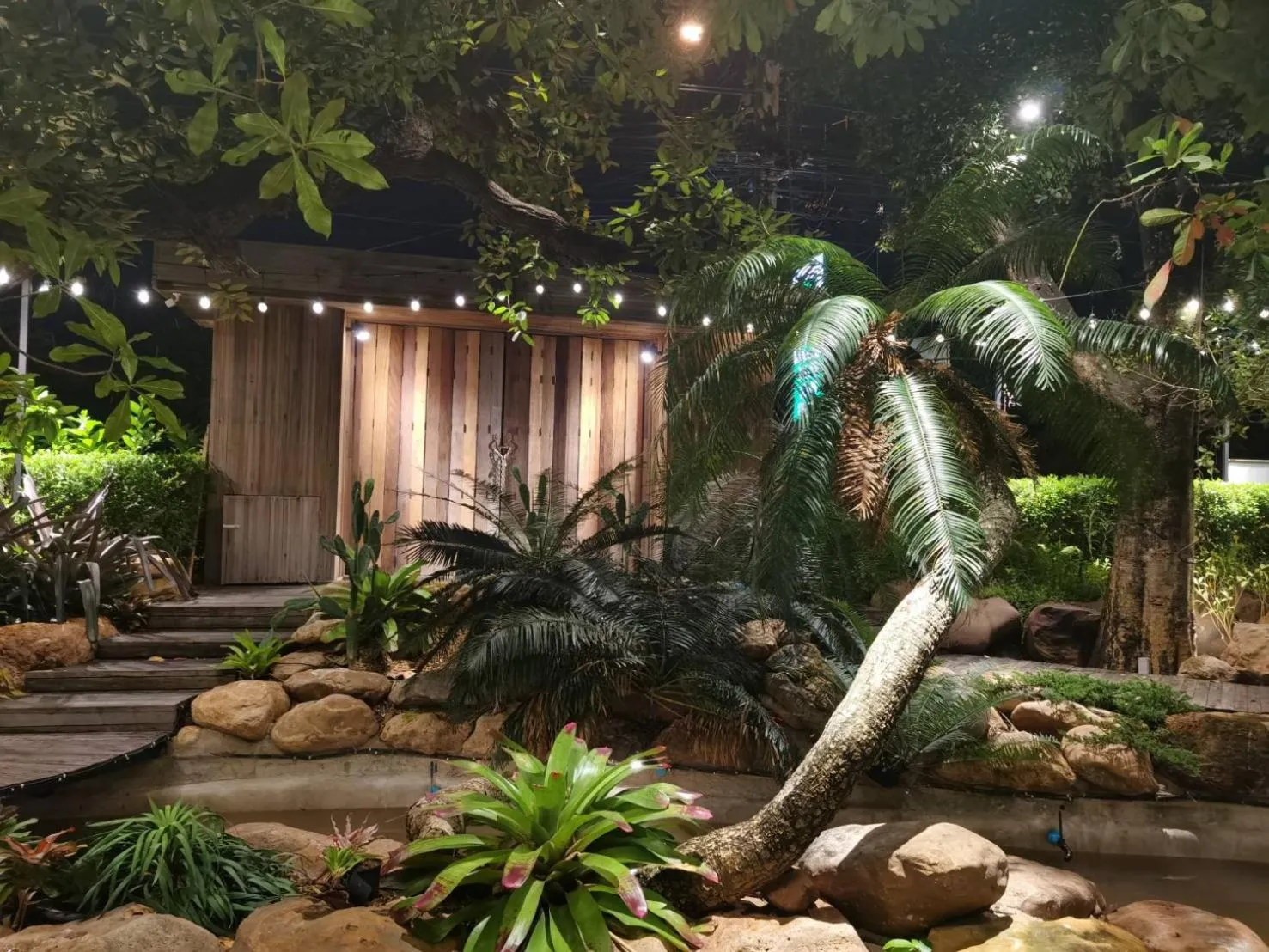 Restaurant/places to eat in Interpark Hotel & Residence, Eastern Seaboard Rayong