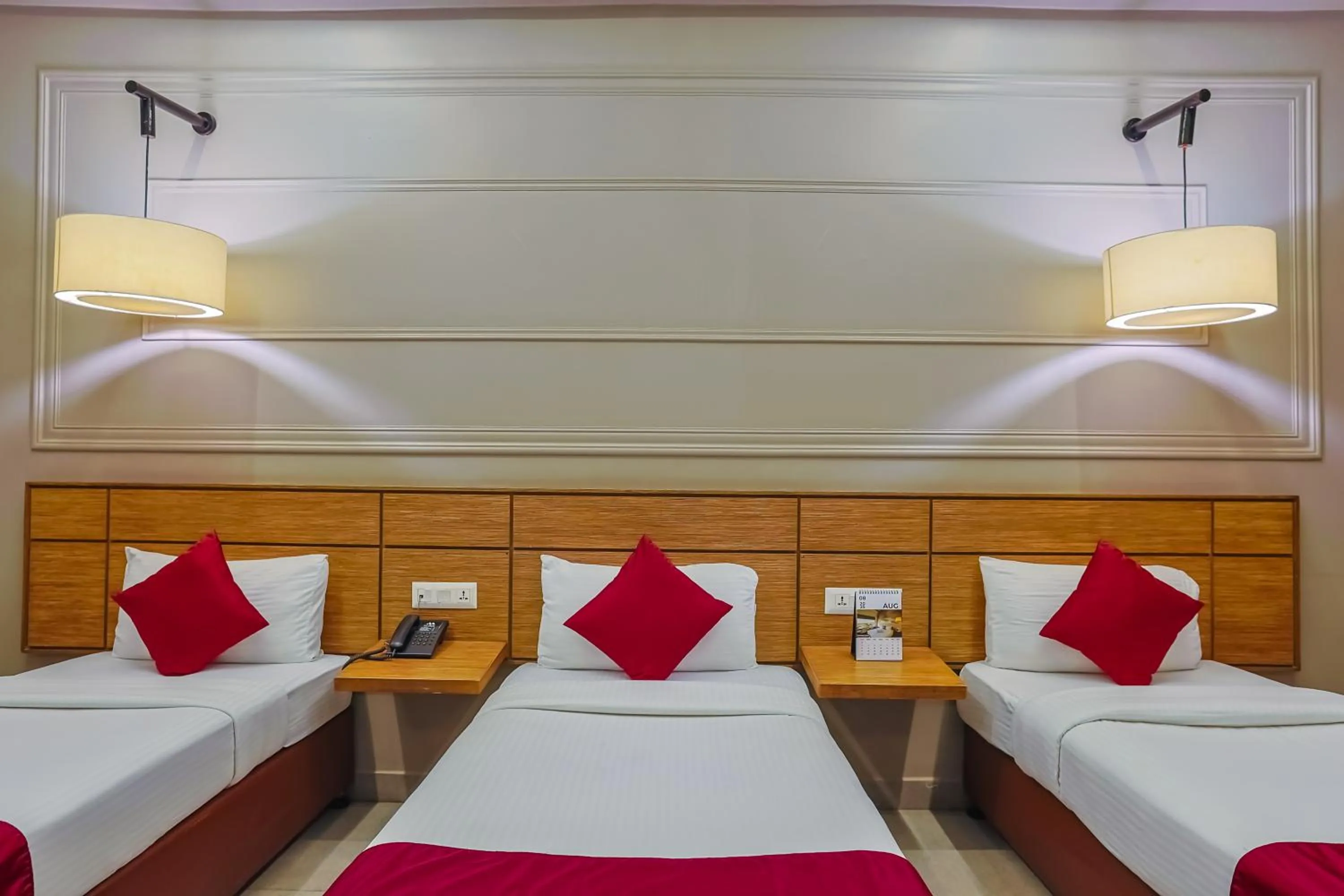 Bed in Max Hotels Prayagraj