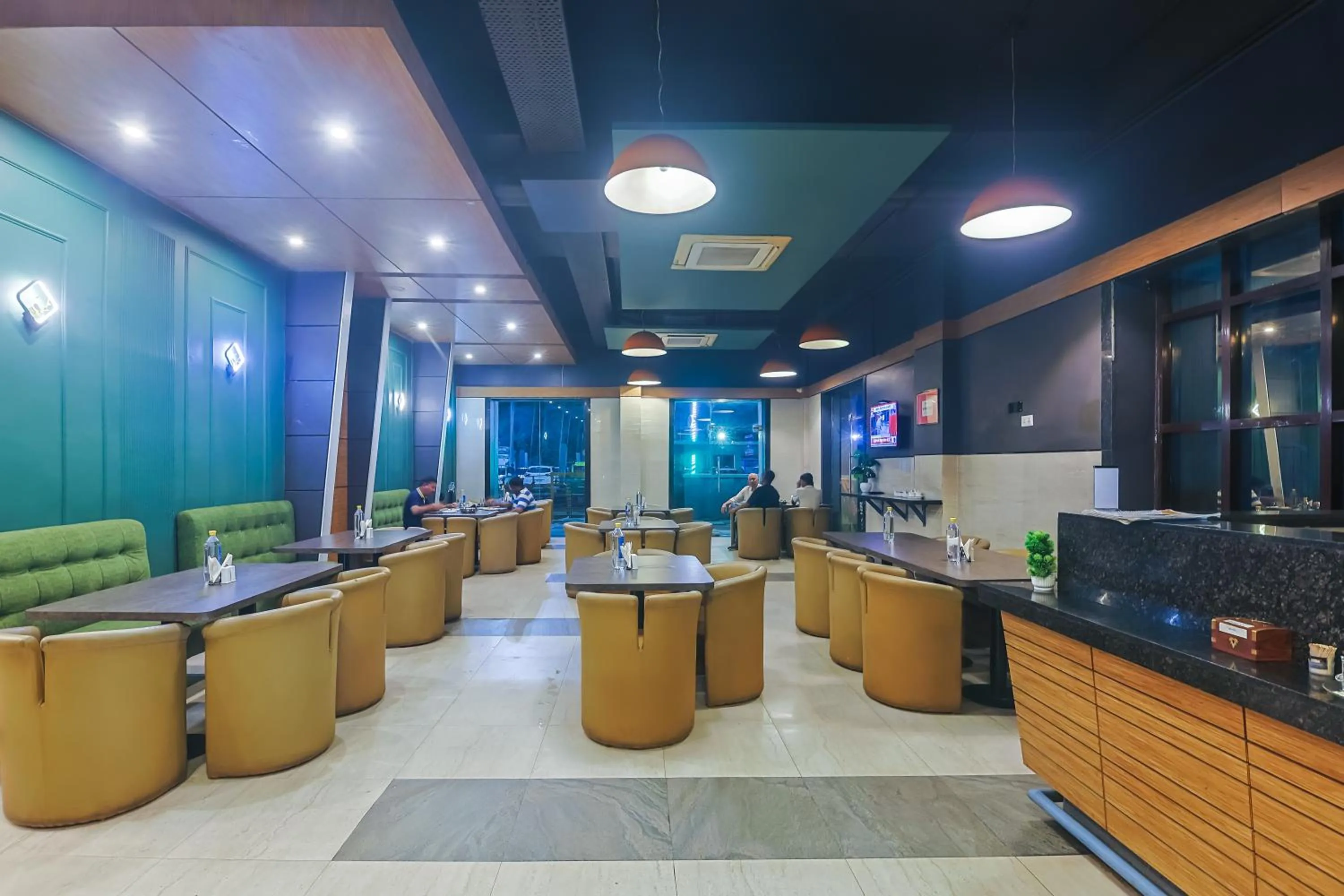 Dining area in Max Hotels Prayagraj