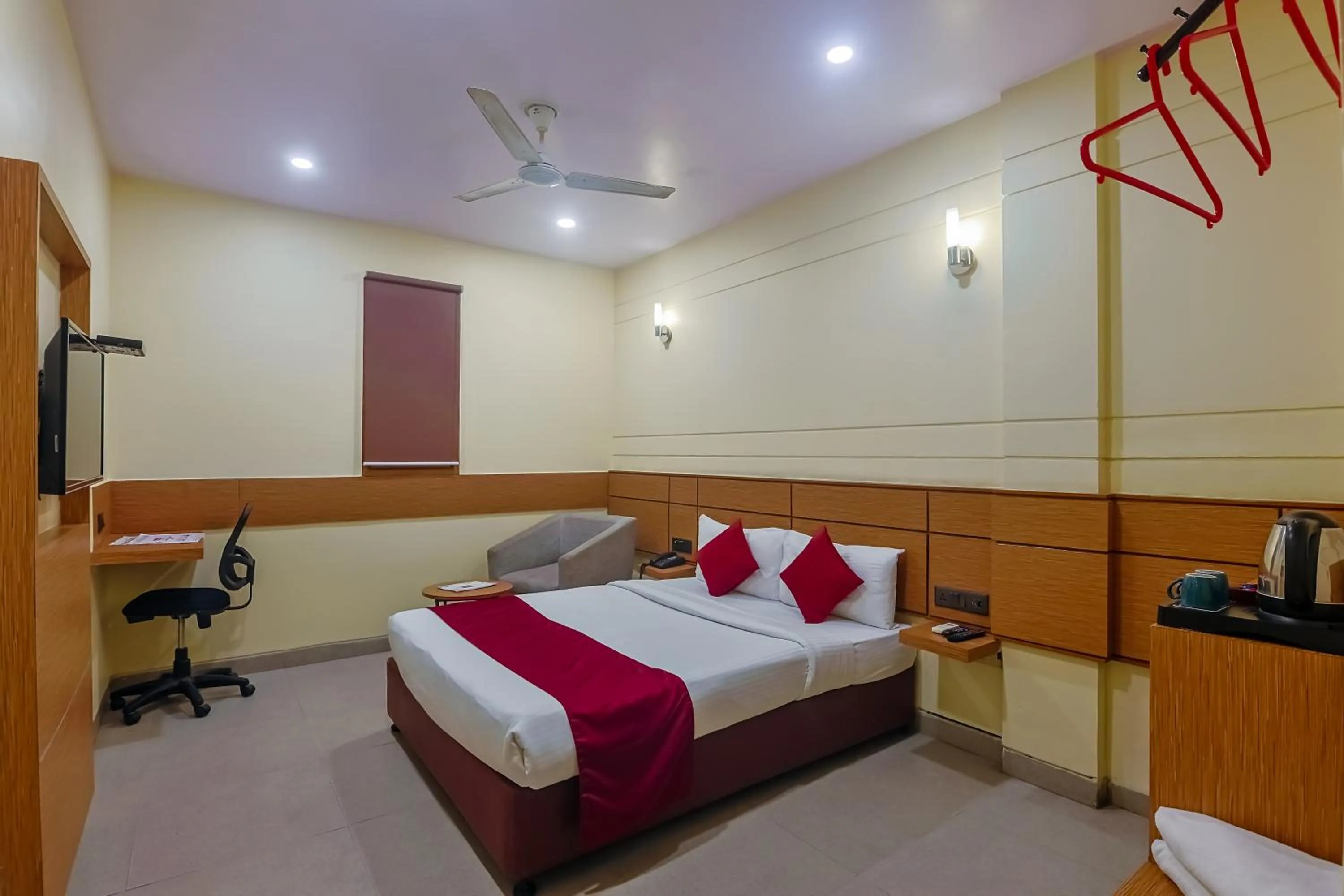 Bedroom, Bed in Max Hotels Prayagraj
