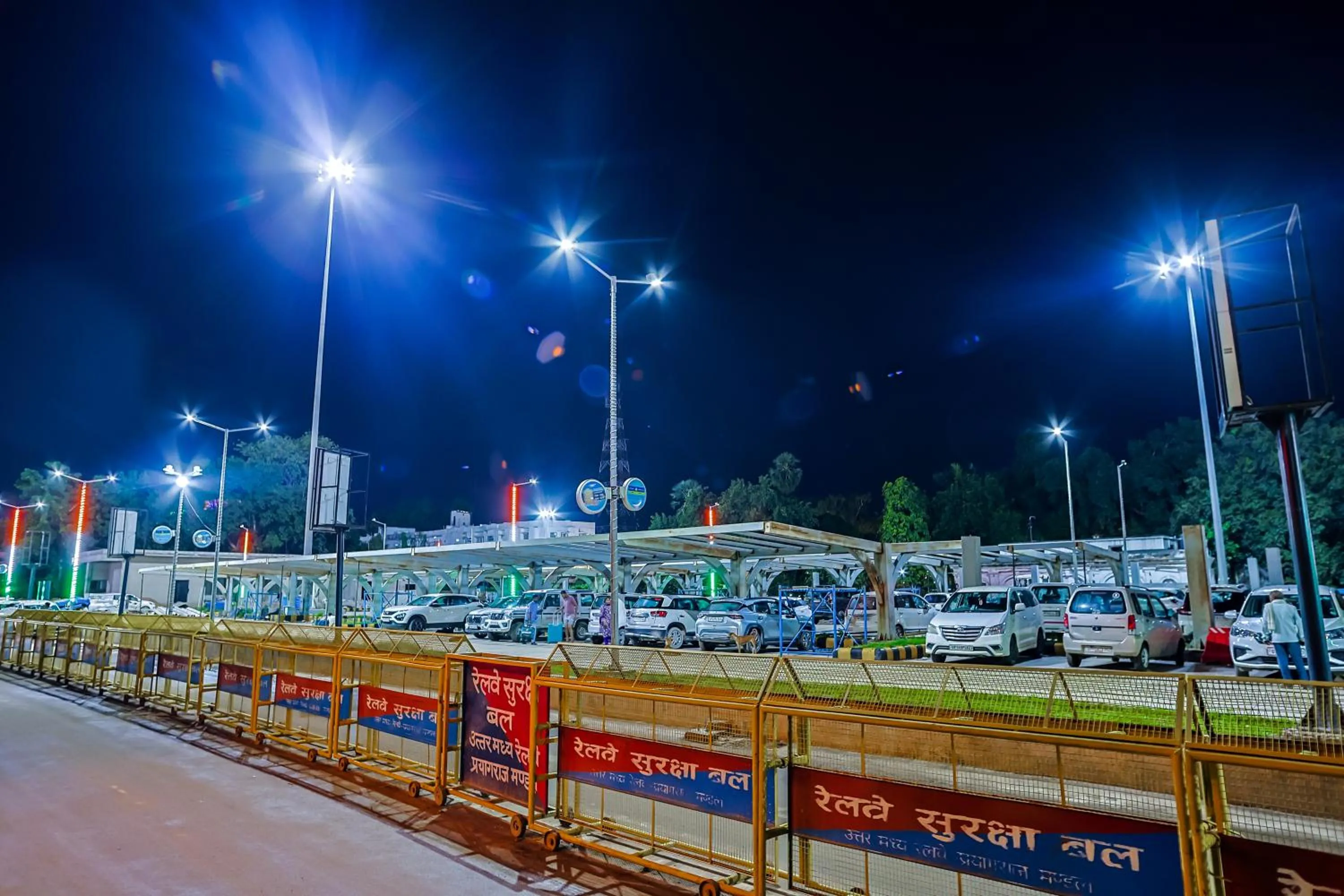 Parking in Max Hotels Prayagraj