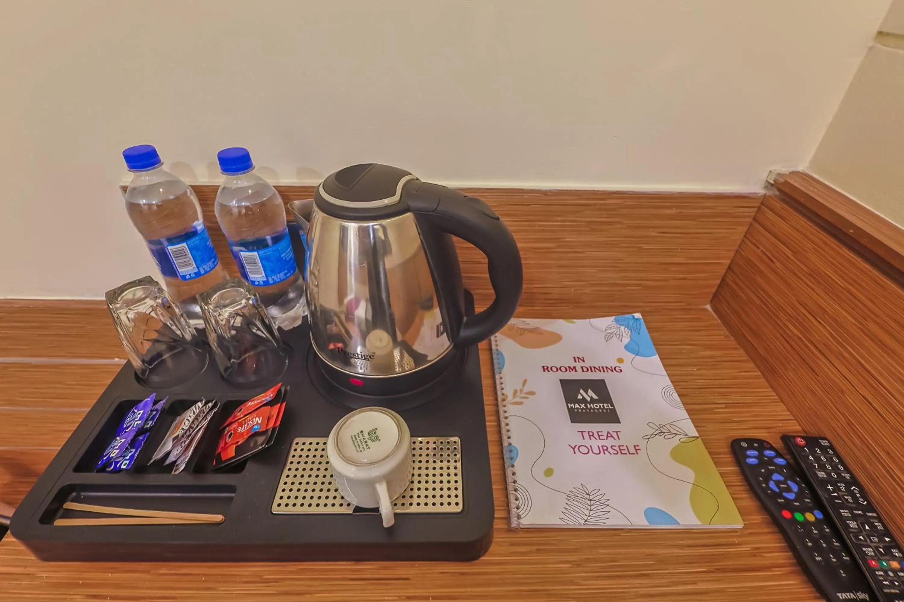 Coffee/tea facilities in Max Hotels Prayagraj