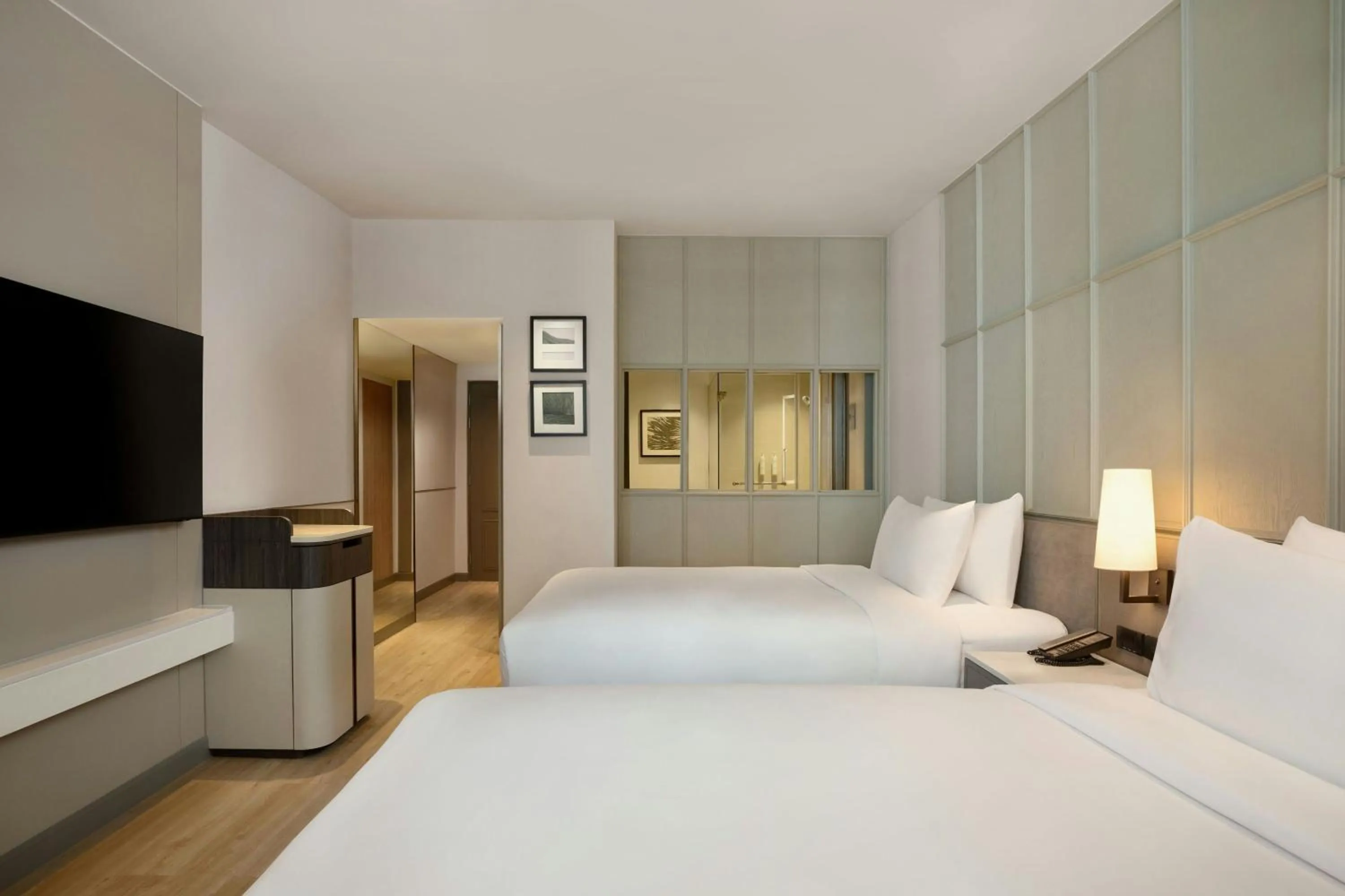 Photo of the whole room, Bed in Courtyard by Marriott Bangkok Sukhumvit 20
