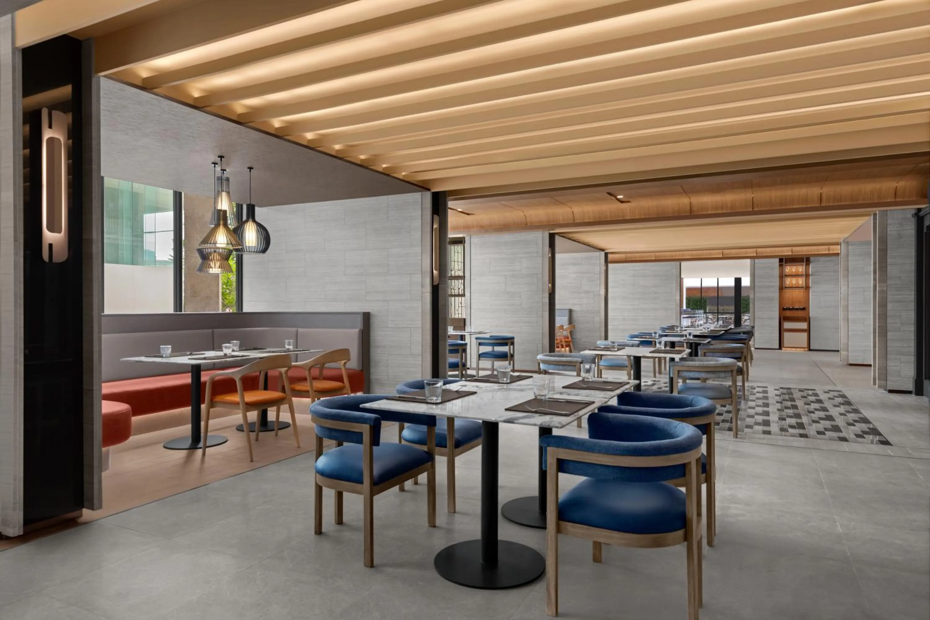 Restaurant/Places to Eat in Courtyard by Marriott Bangkok Sukhumvit 20