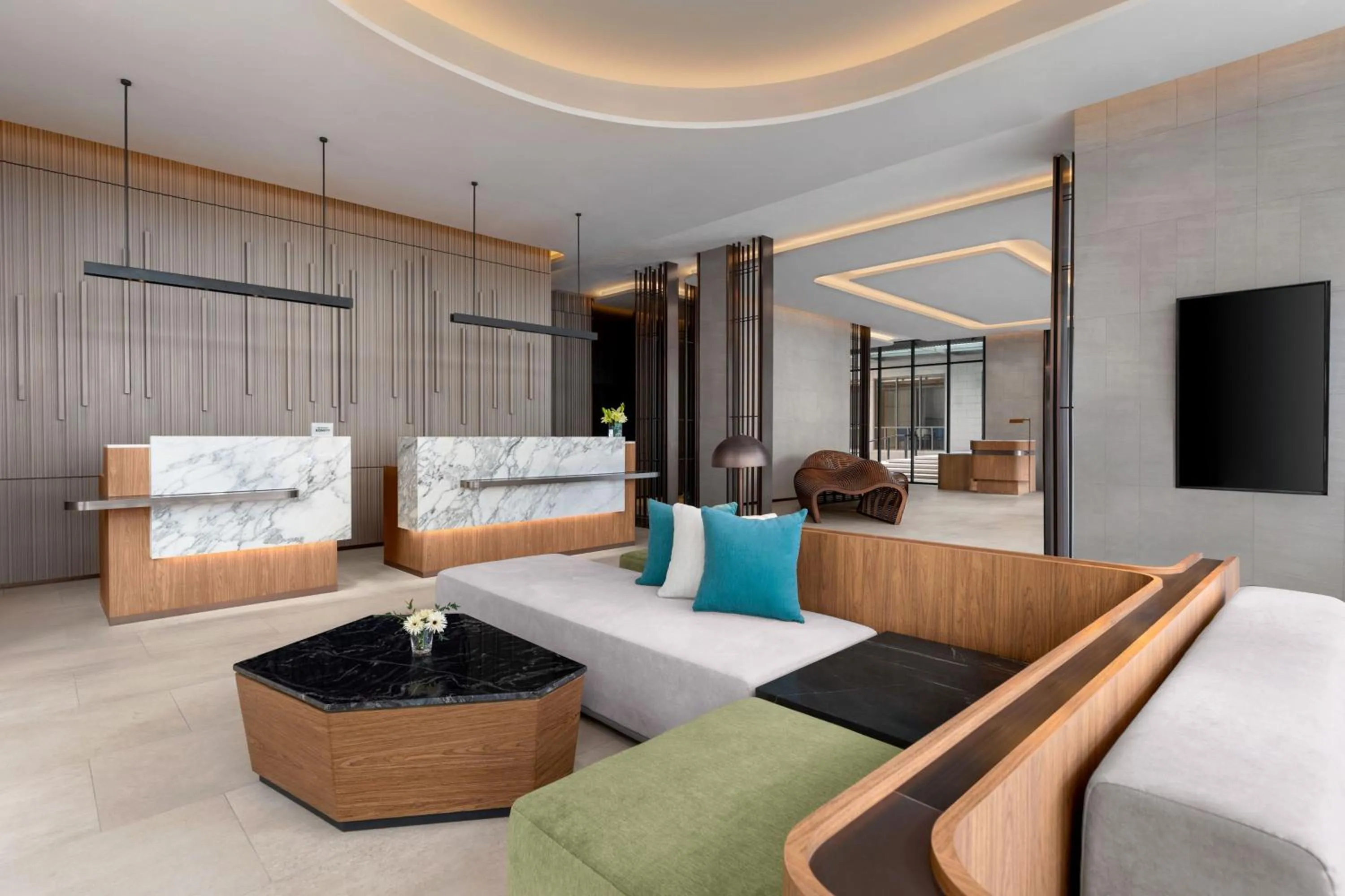Lobby or reception, Seating Area in Courtyard by Marriott Bangkok Sukhumvit 20