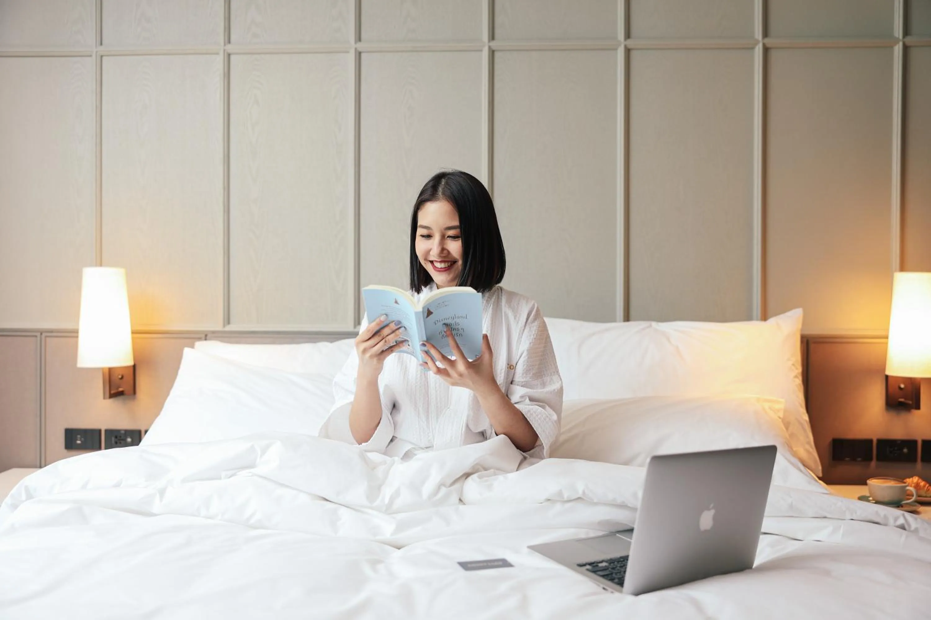 Bed in Courtyard by Marriott Bangkok Sukhumvit 20