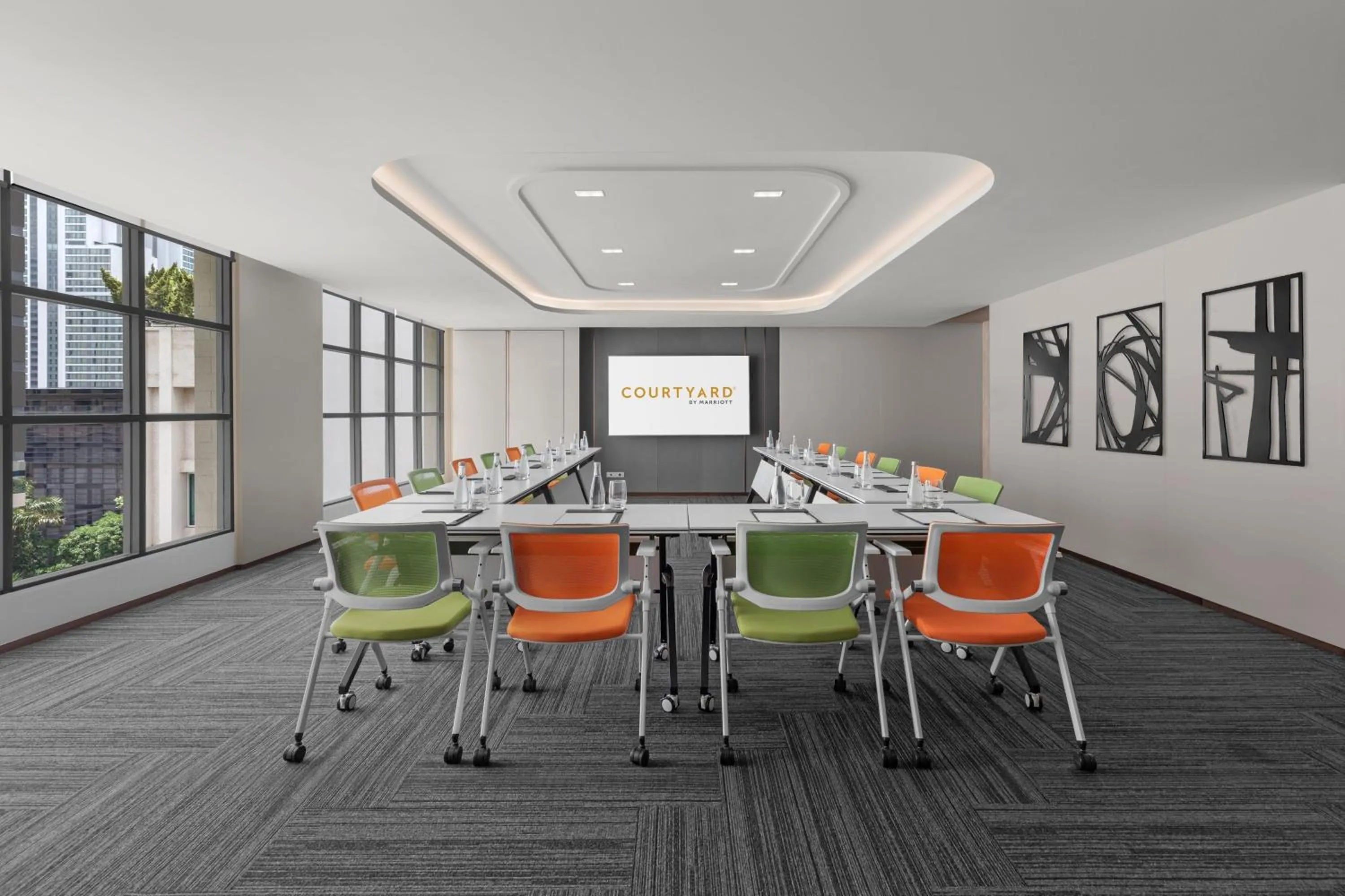 Meeting/conference room in Courtyard by Marriott Bangkok Sukhumvit 20