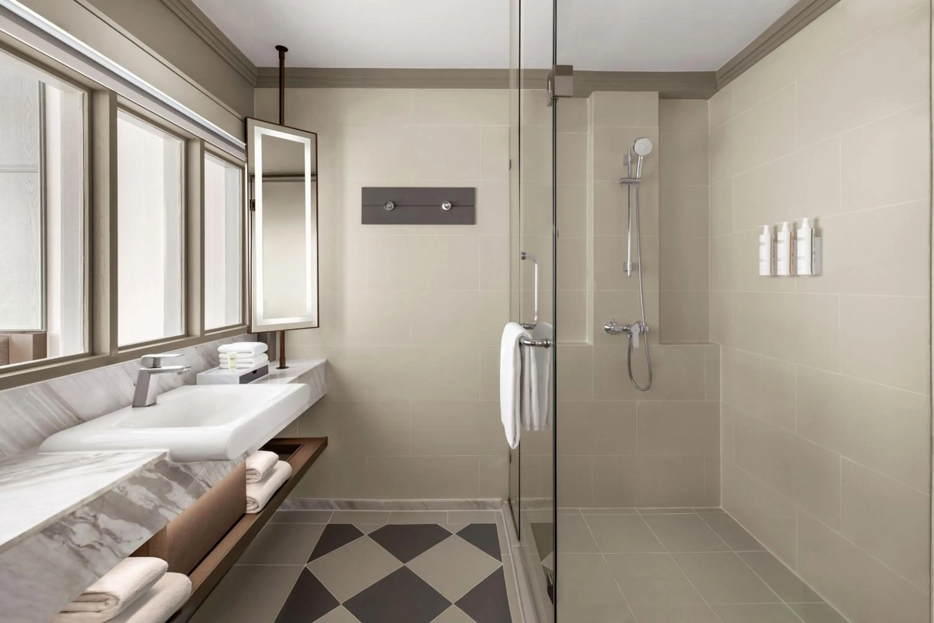 Bathroom in Courtyard by Marriott Bangkok Sukhumvit 20
