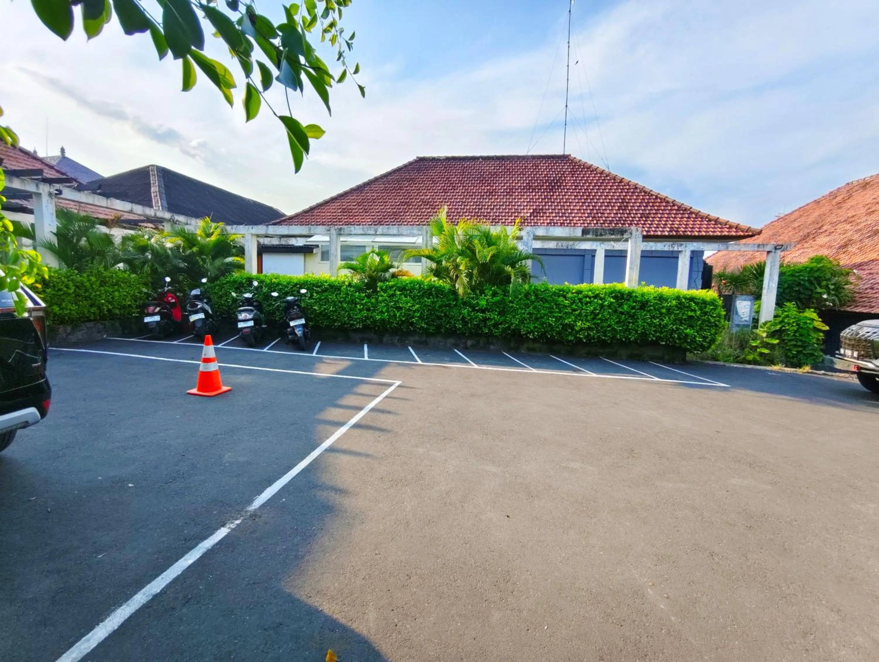 Parking in Private Pool Villas Kuta Bali