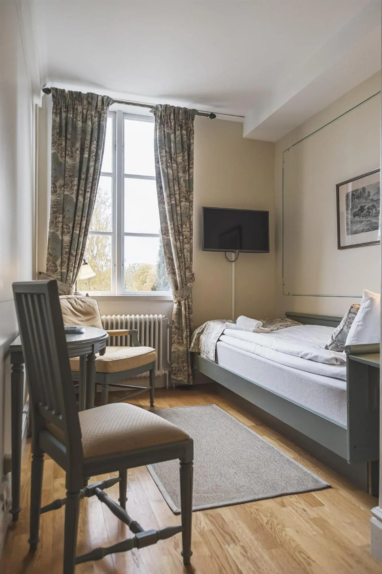 Property building, Bed in Färna Herrgård & Spa