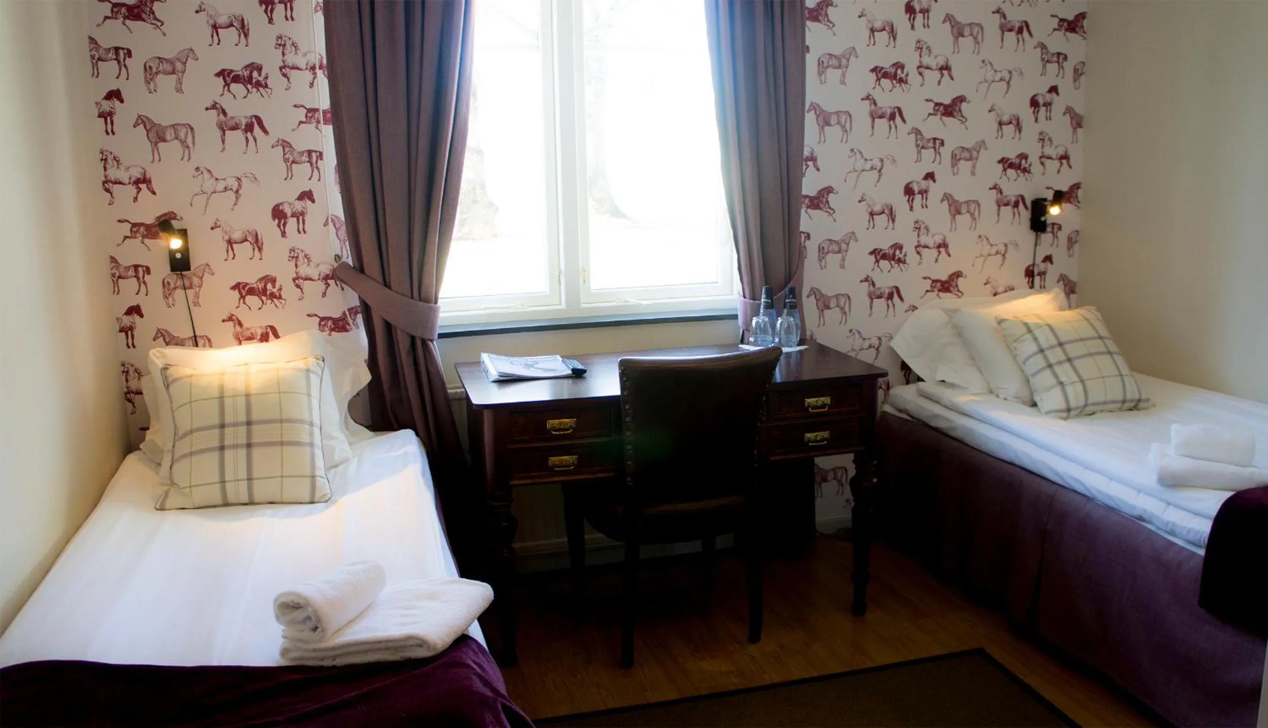 Property building, Bed in Färna Herrgård & Spa