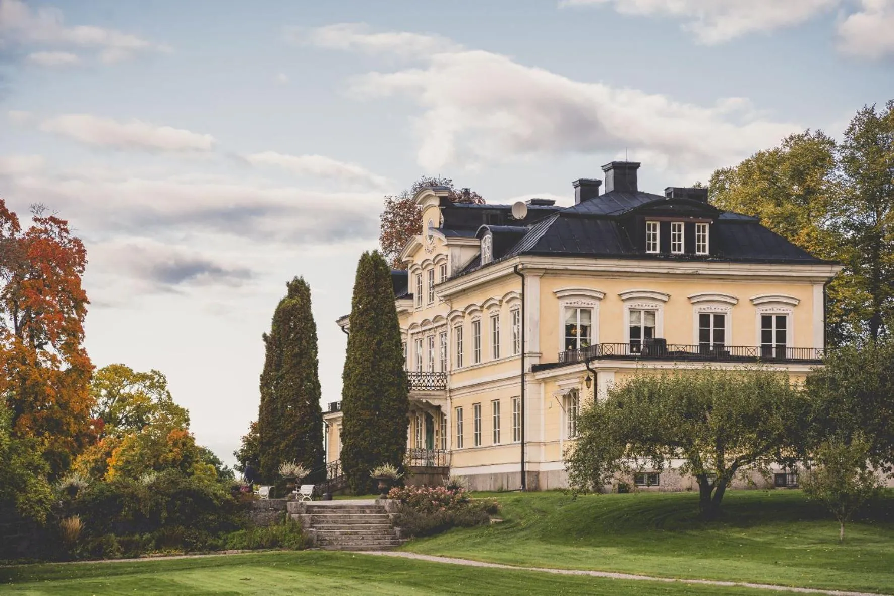 Property building in Färna Herrgård & Spa