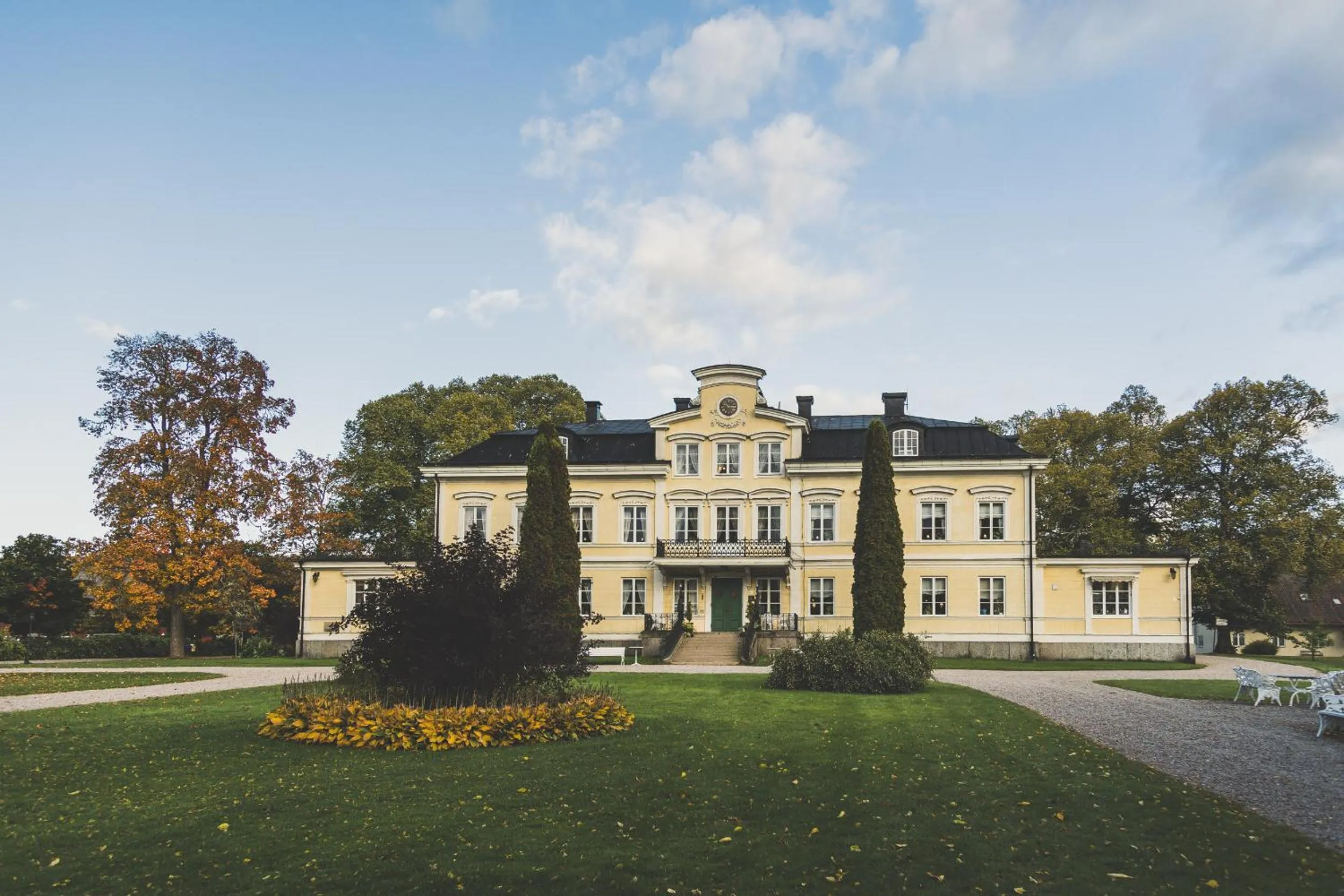 Property building in Färna Herrgård & Spa