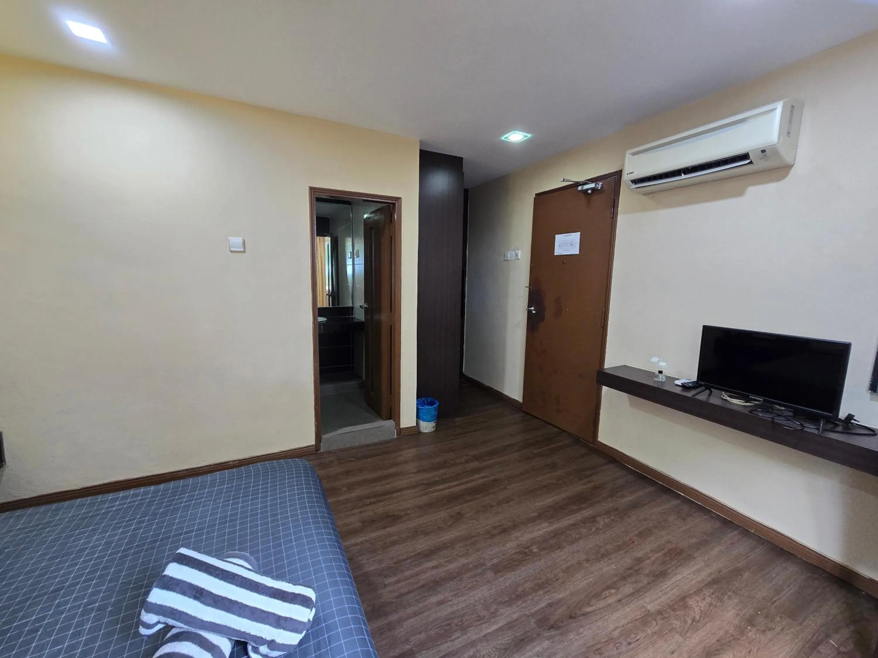 Bedroom in Fast Hotel Melaka Near Menara Taming Sari - 2 Mins Only