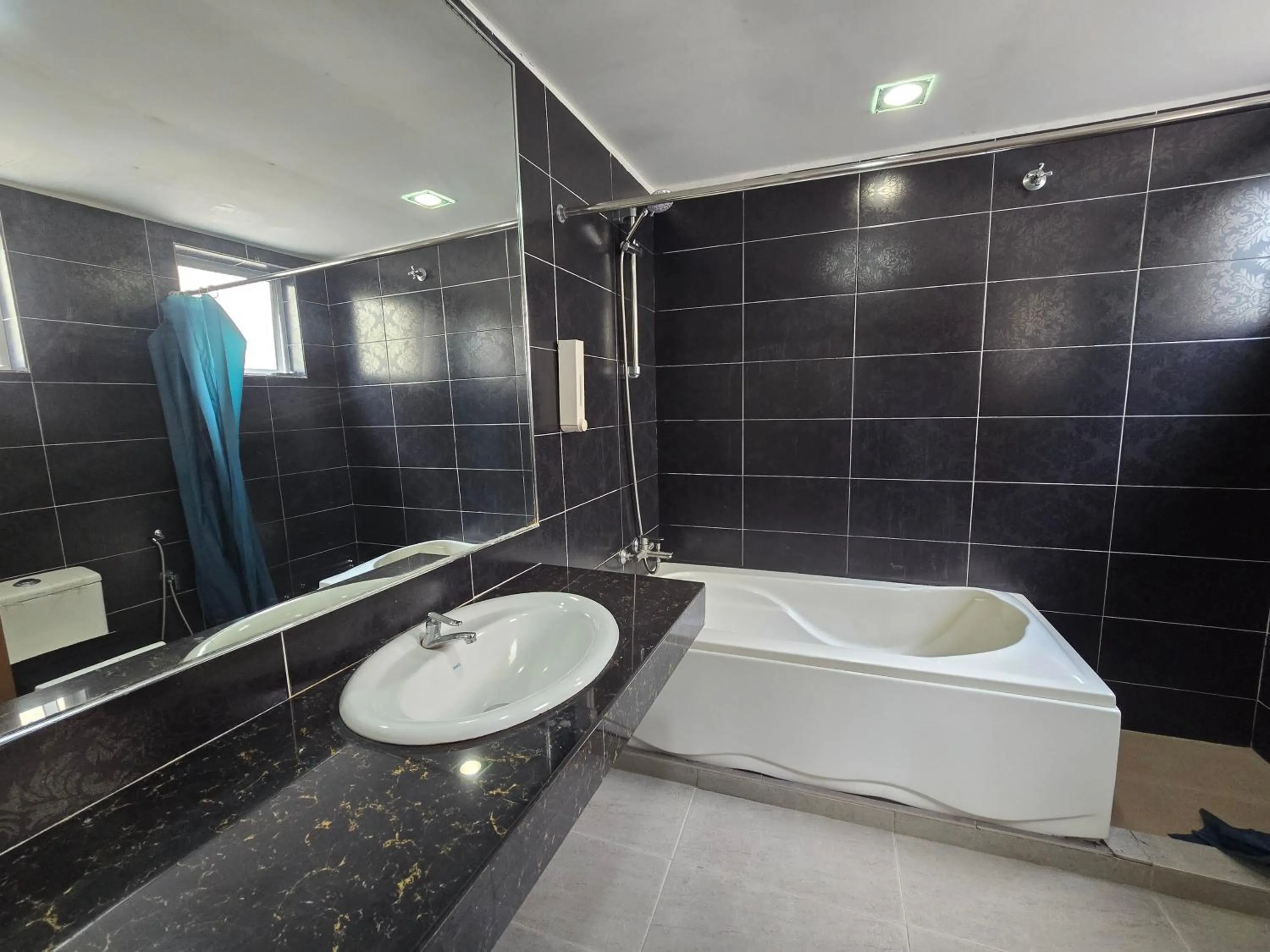 Bathroom in Fast Hotel Melaka Near Menara Taming Sari - 2 Mins Only