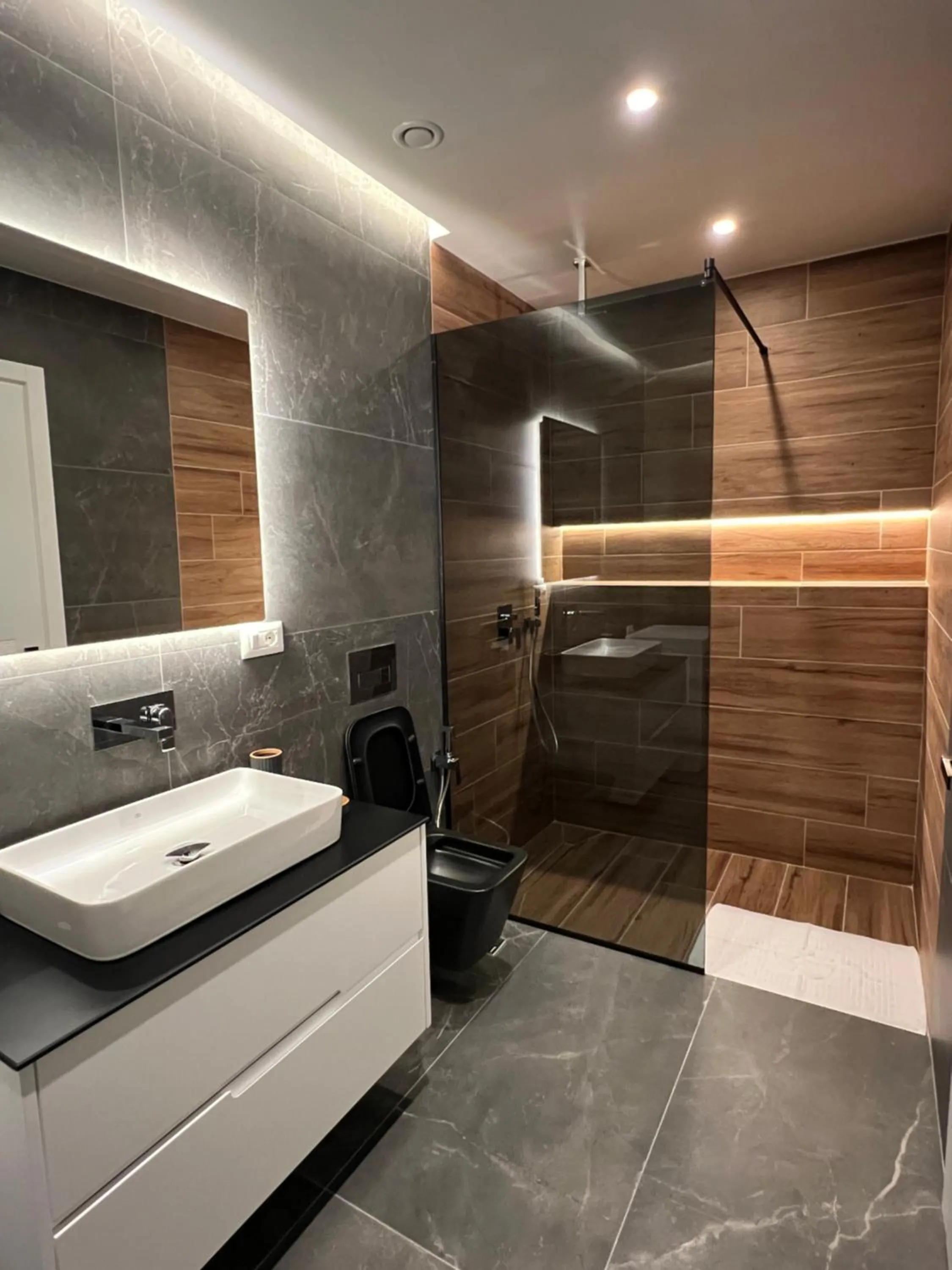 Shower in Villa Xika